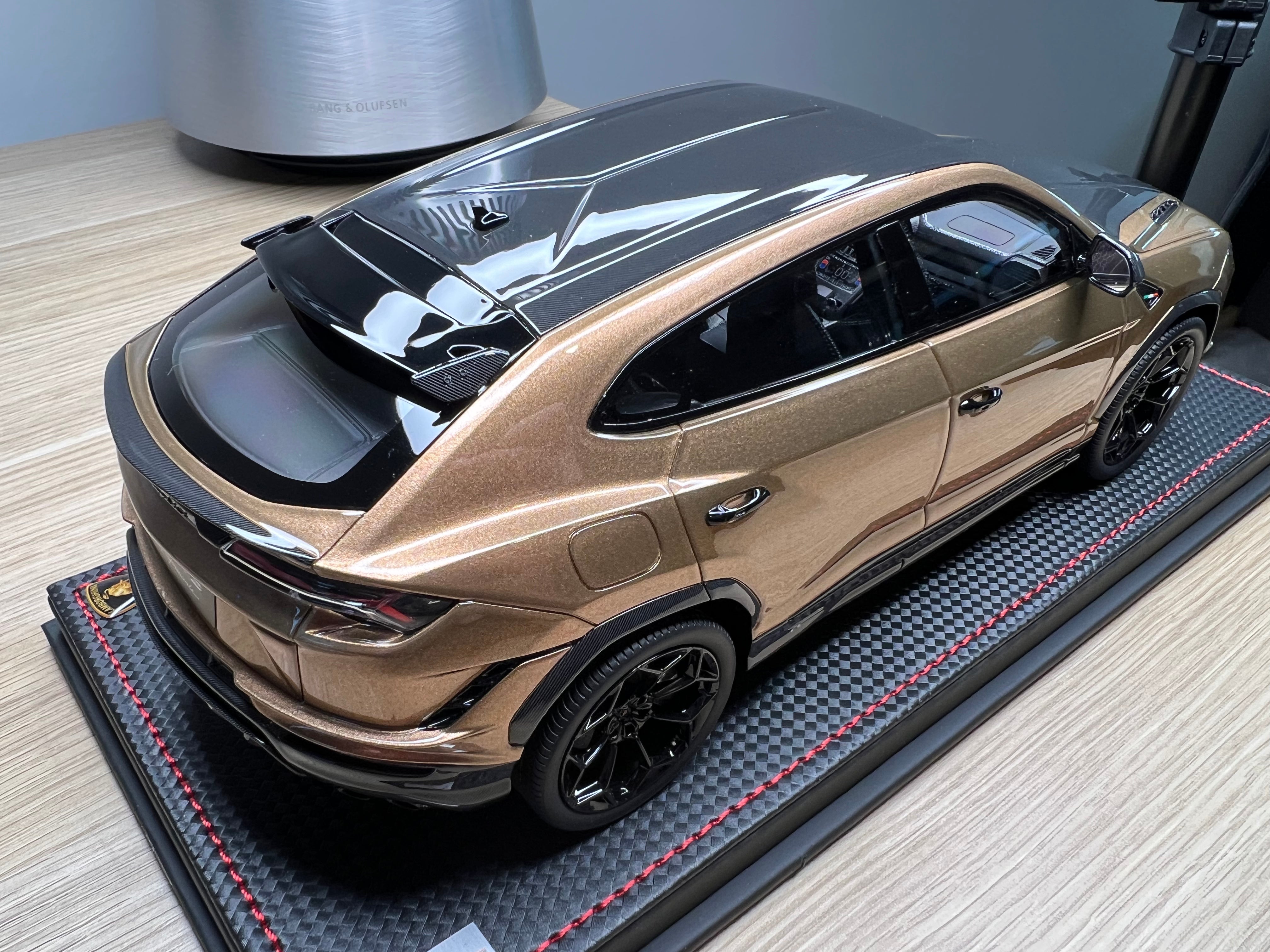 Lamborghini Urus Performante - Bronzo Hypnos LE49 - 1:18