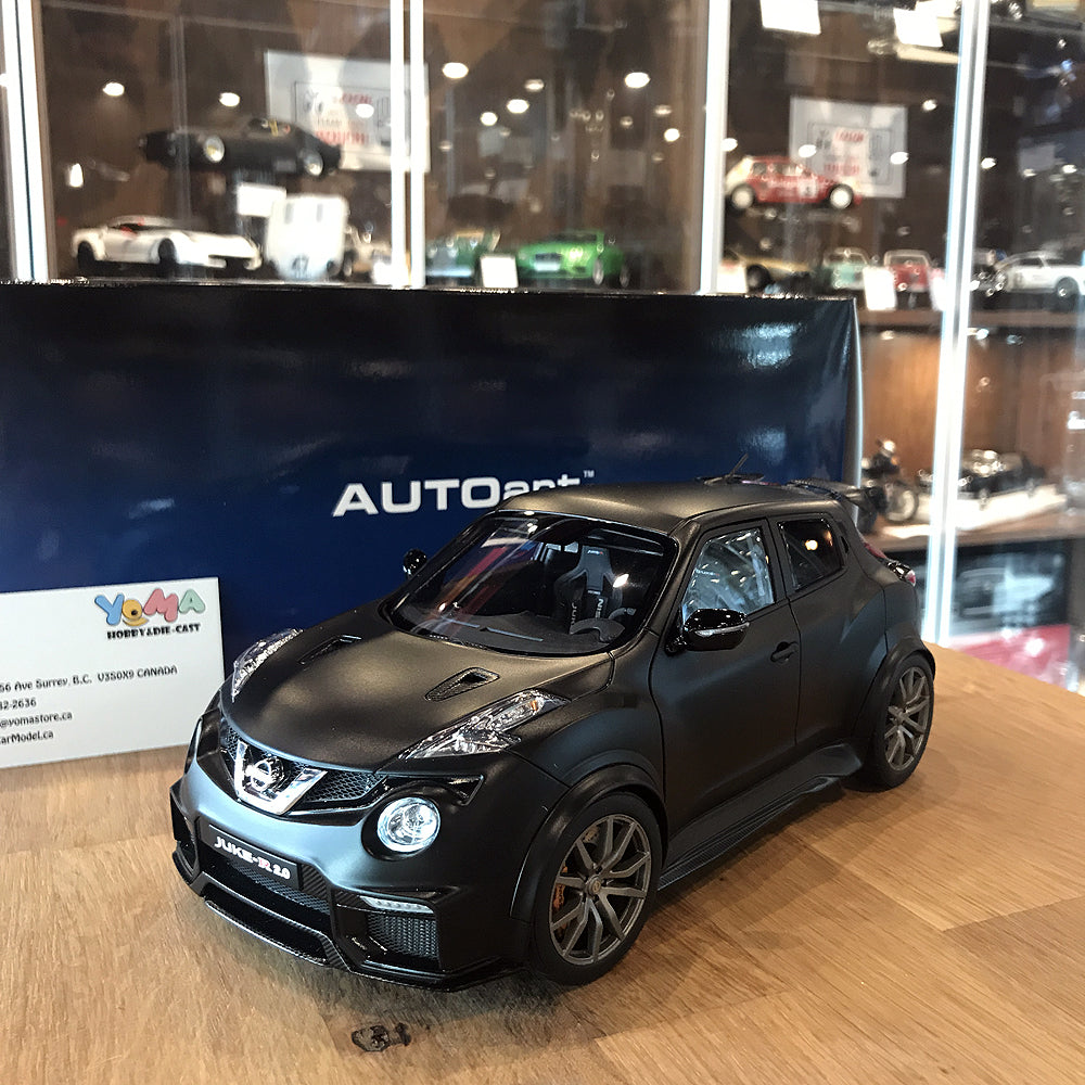 AUTOart 1:18 Nissan Juke-R 2.0 (Matt Black) 77458