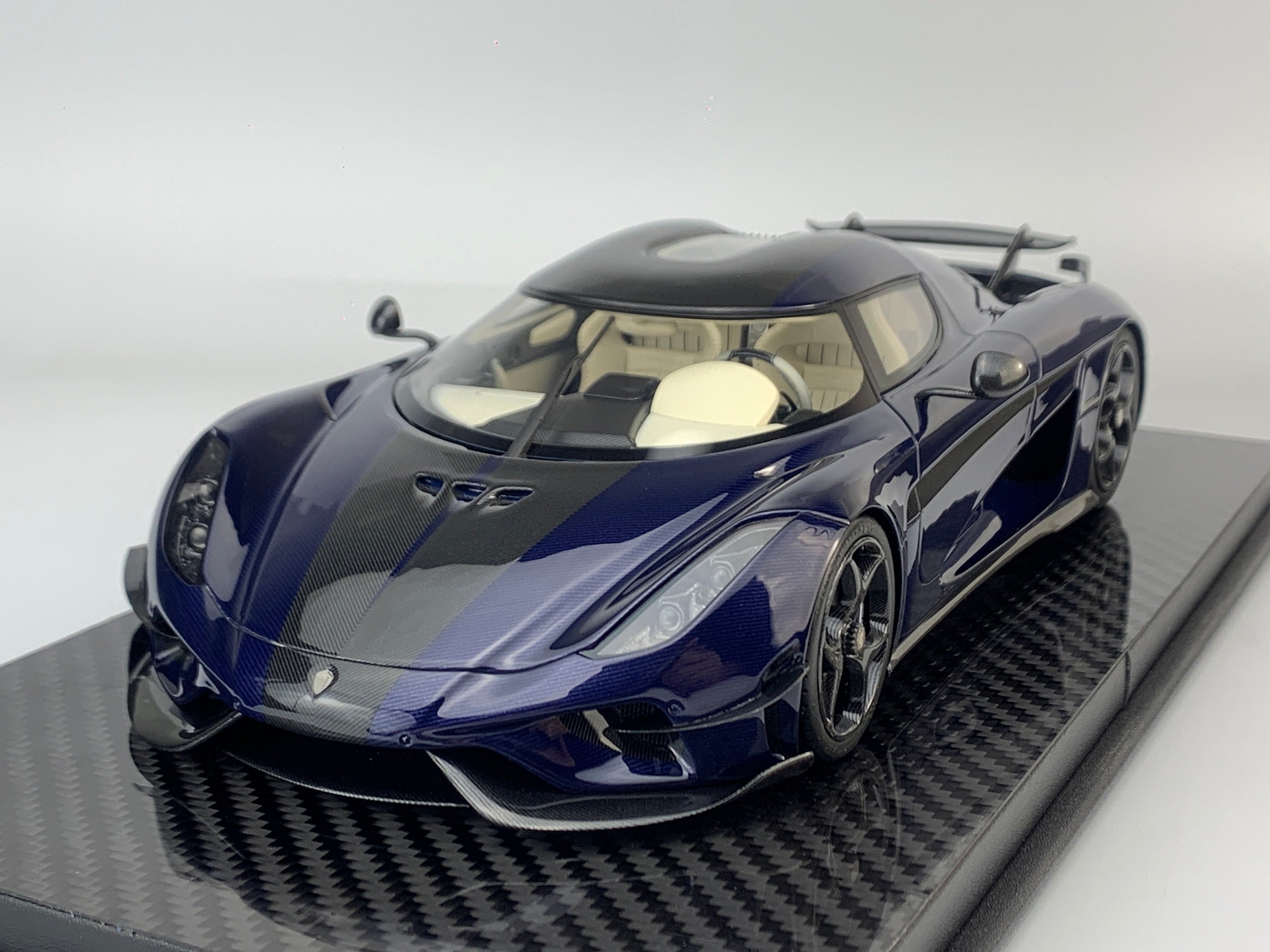 Frontiart 1:18 Koenigsegg Regera DARK BLUE CARBON F071-152