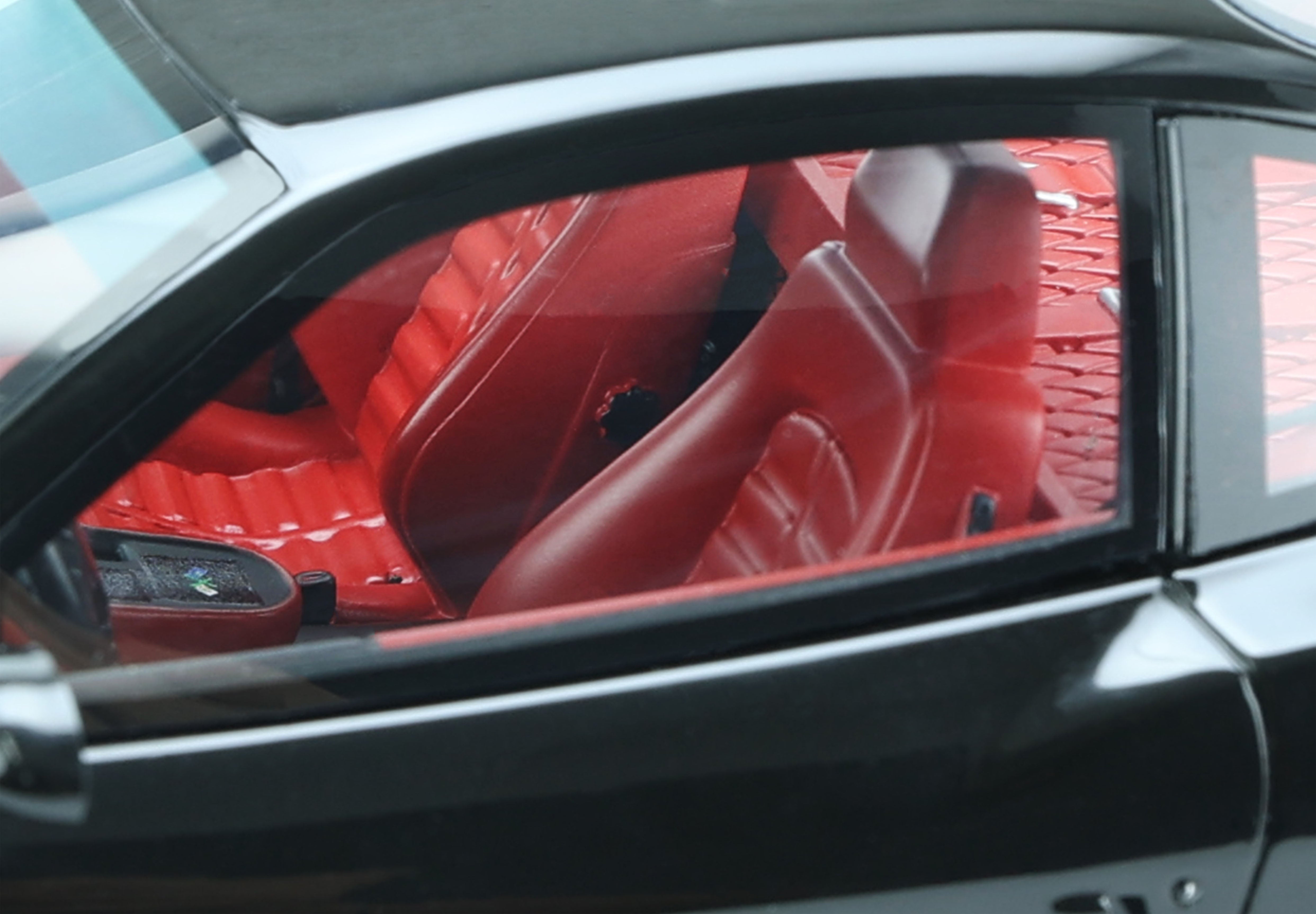 GT Spirit 1:18 1997 Koenig-Specials Ferrari 550 Black GT336