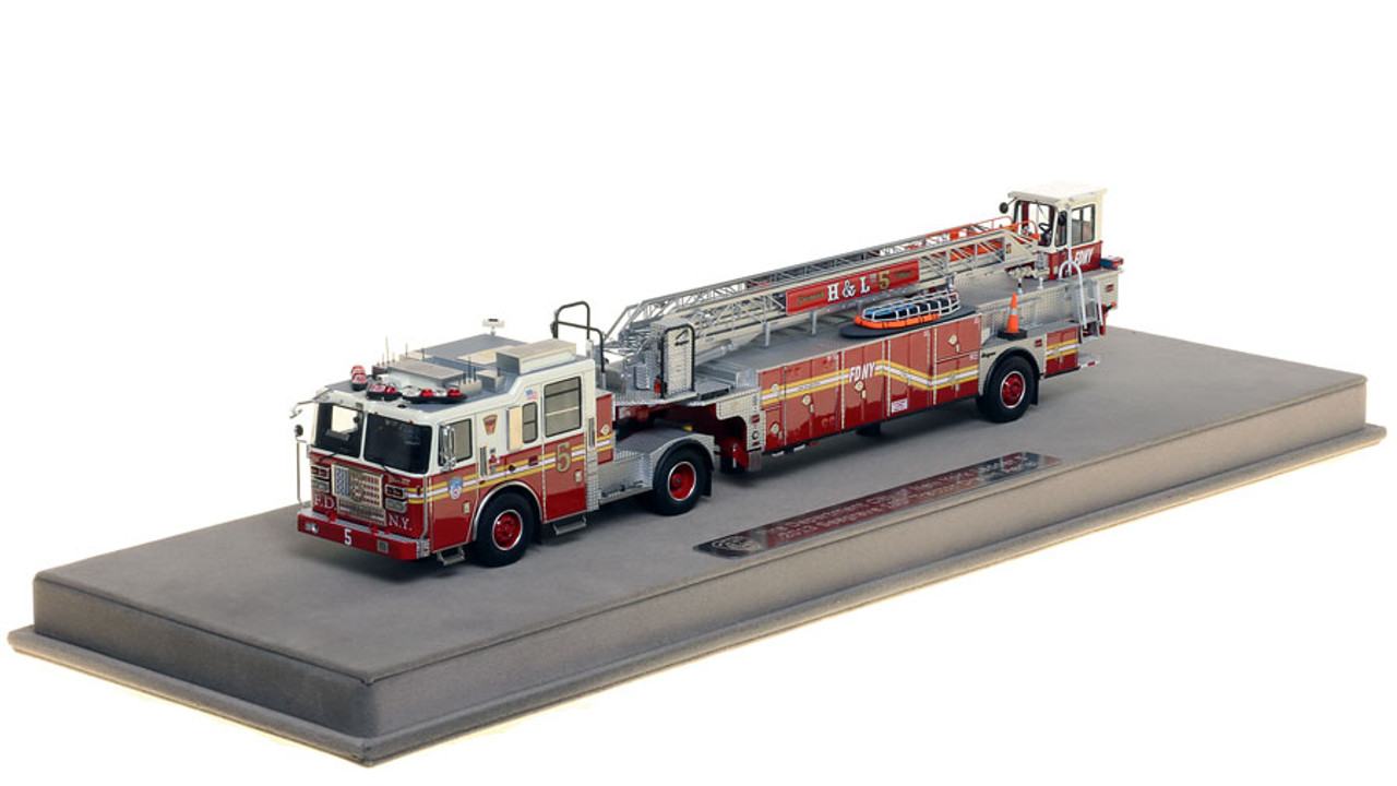 FIRE DEPARTMENT OF NEW YORK LADDER 5 - MANHATTAN