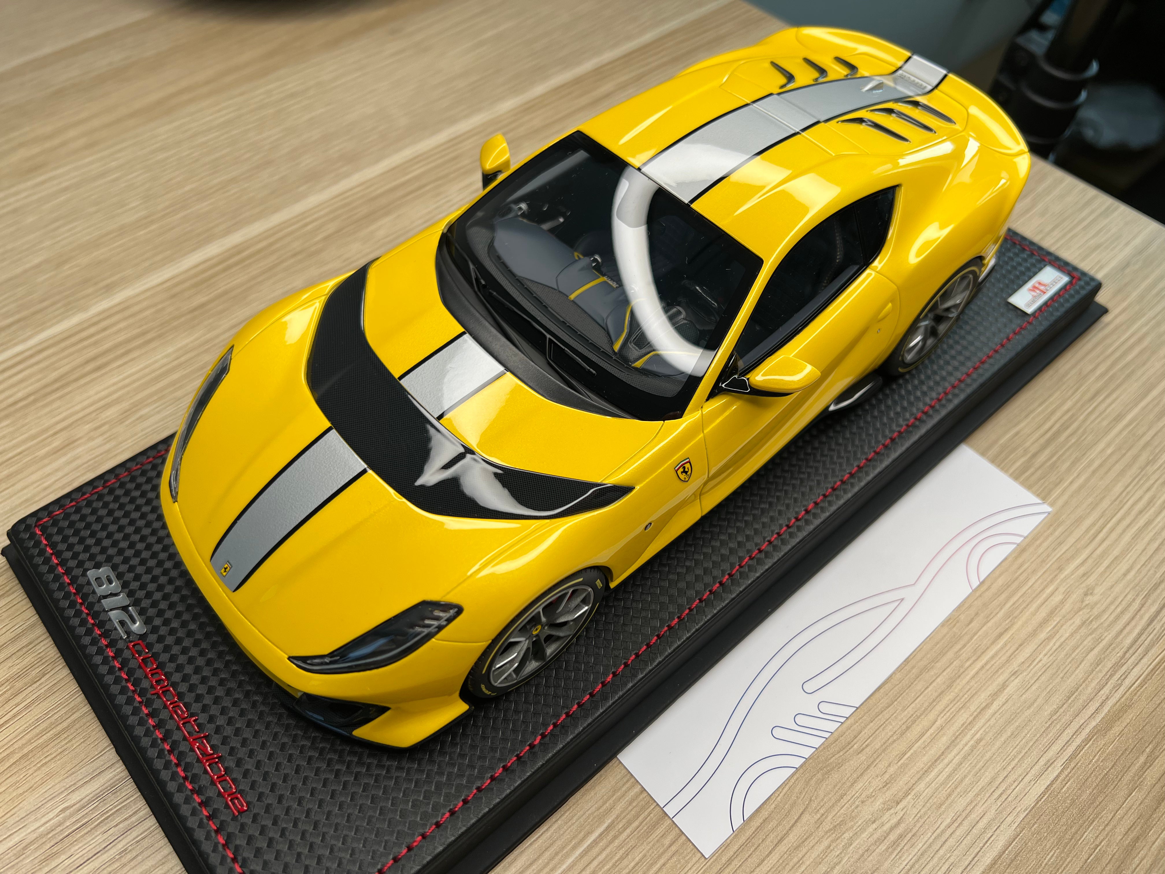 Ferrari 812 Competizione - Giallo Tristrato - 1:18
