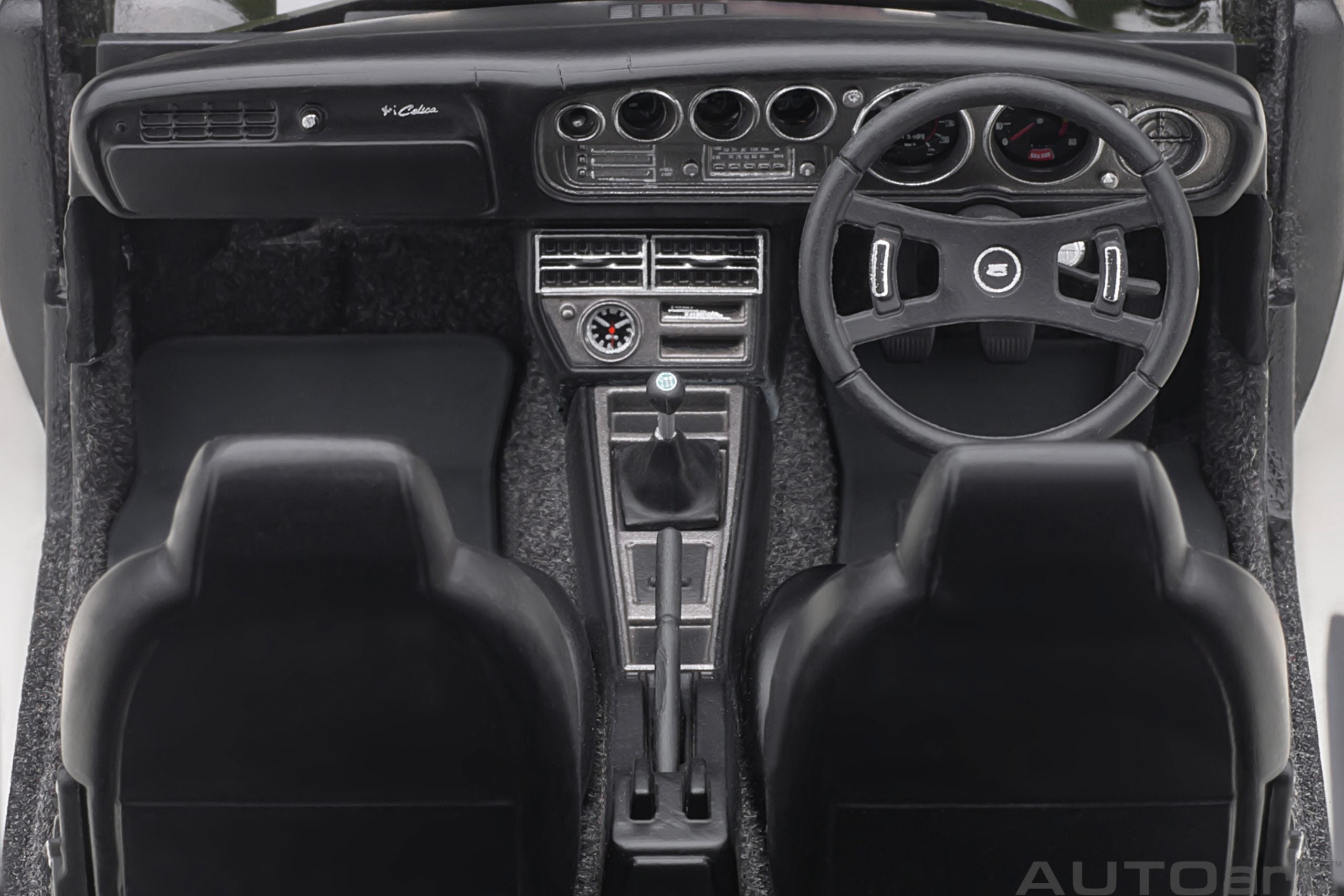 AUTOart 1:18 Toyota Celica Liftback 2000GT (RA25) 1973 (Moss Green) 78768