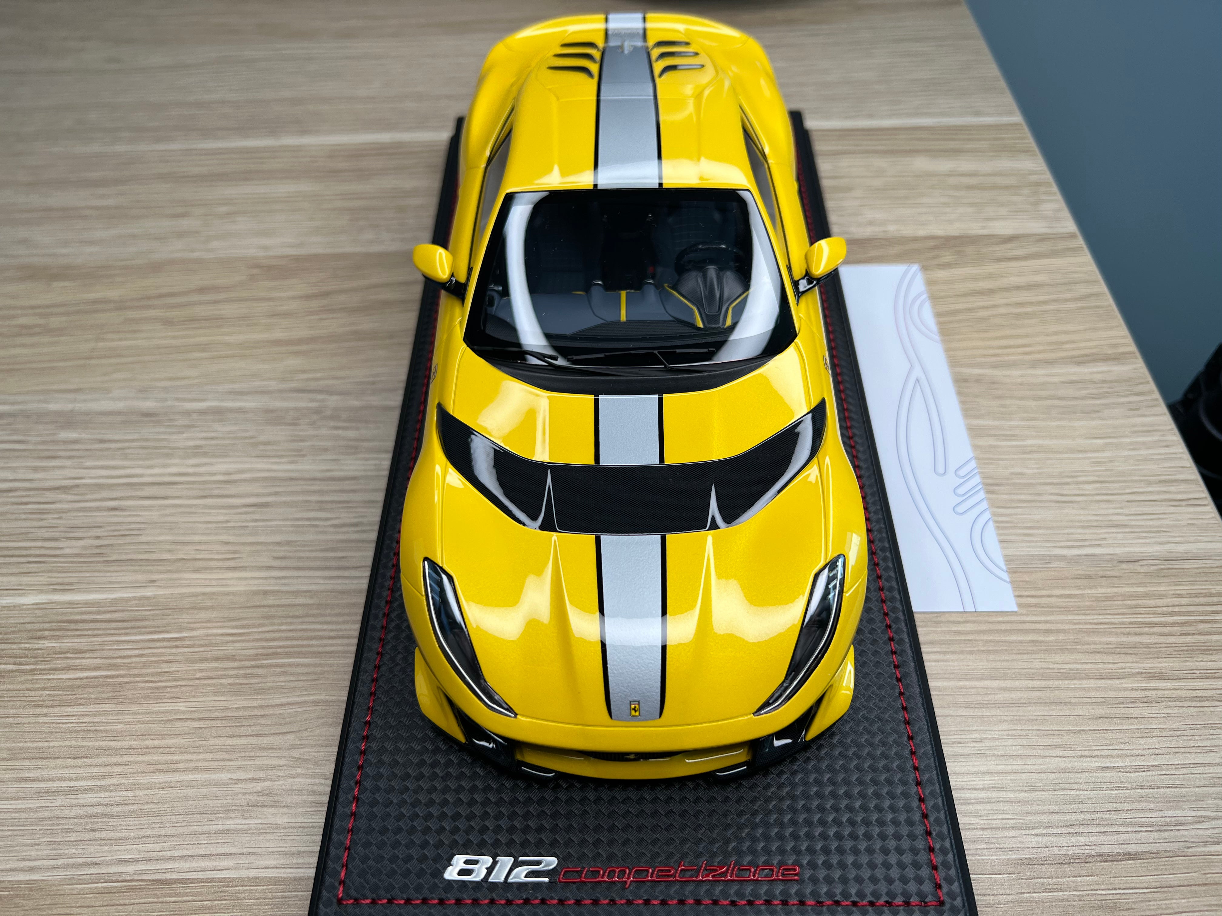 Ferrari 812 Competizione - Giallo Tristrato - 1:18