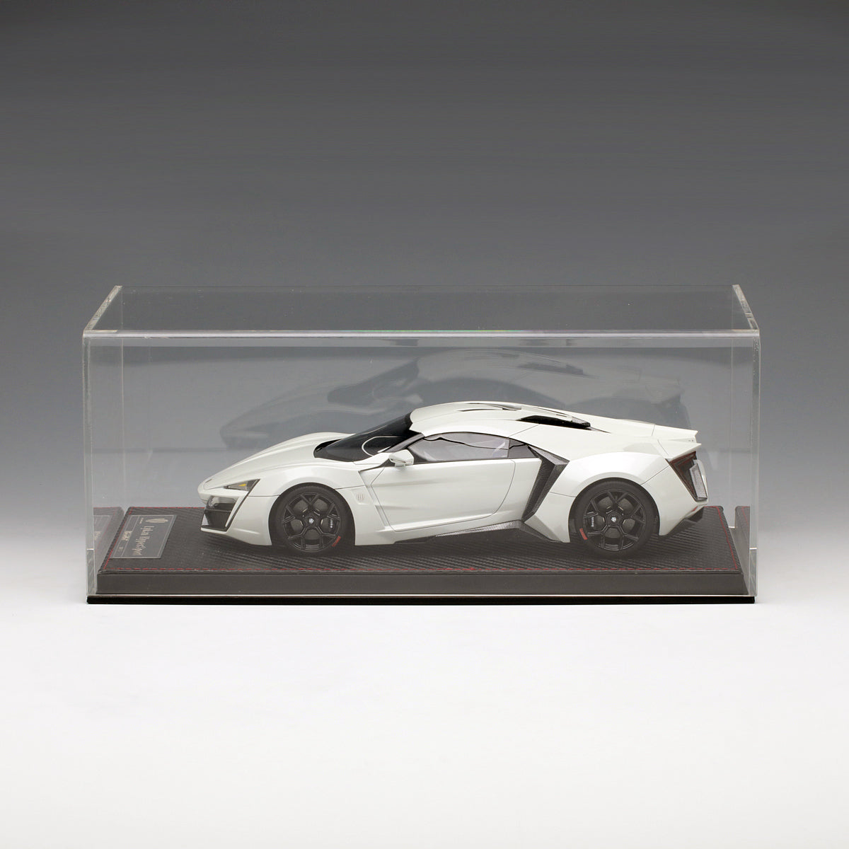 Frontiart 1:18 W Motor Lykan Hypersport Pearl White F030-29