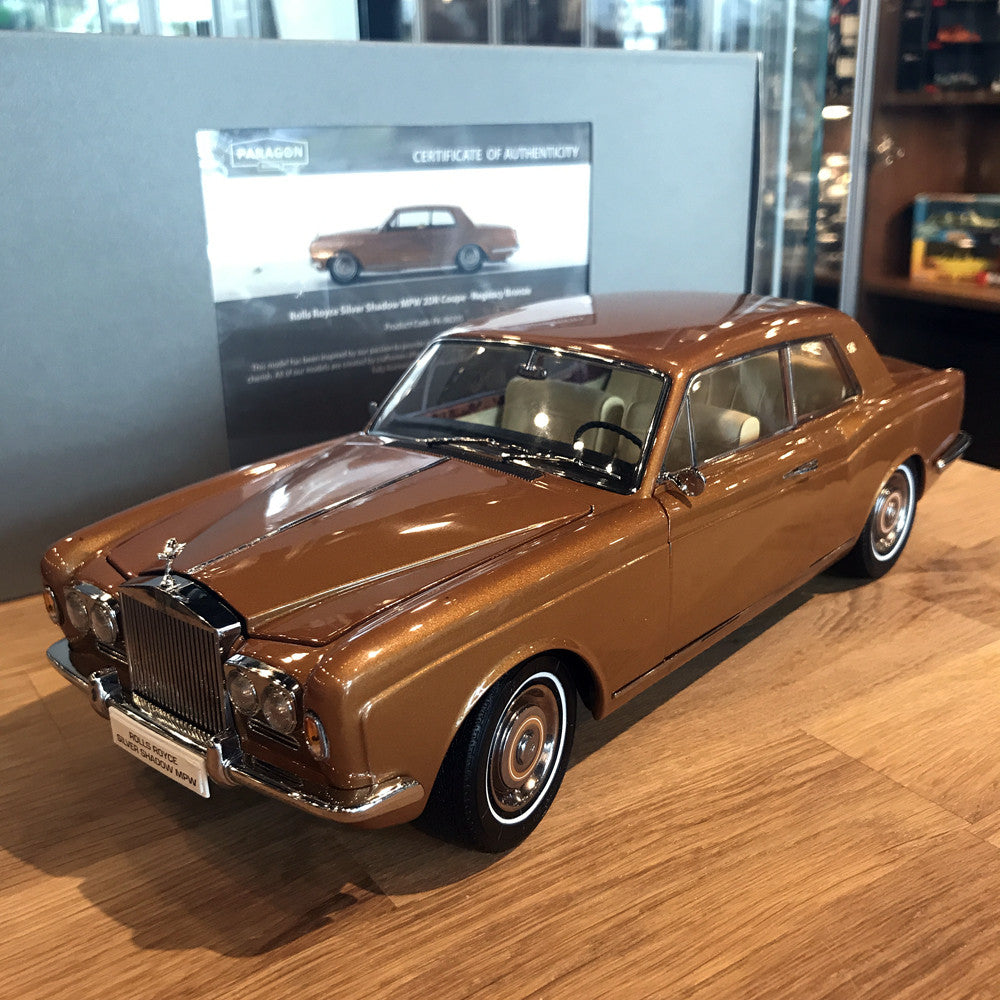 Paragon 1:18 Rolls Royce Silver Shadow MPW Orange PA-98205