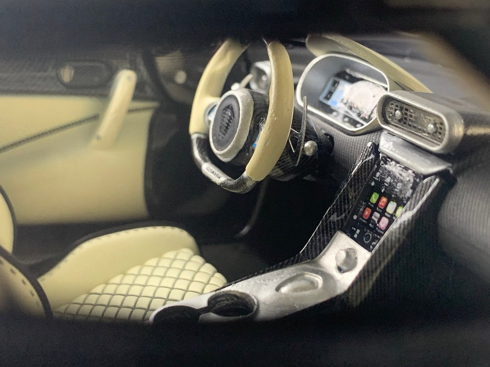 Frontiart 1:18 Koenigsegg Regera Black F079-04