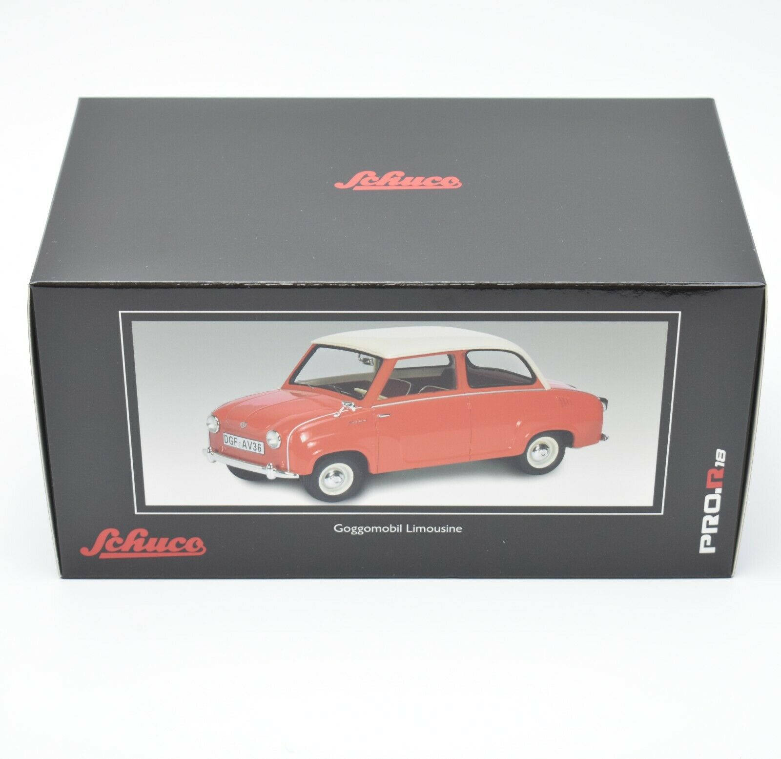 Schuco 1:18 Goggomobil Limousine Red 450009700