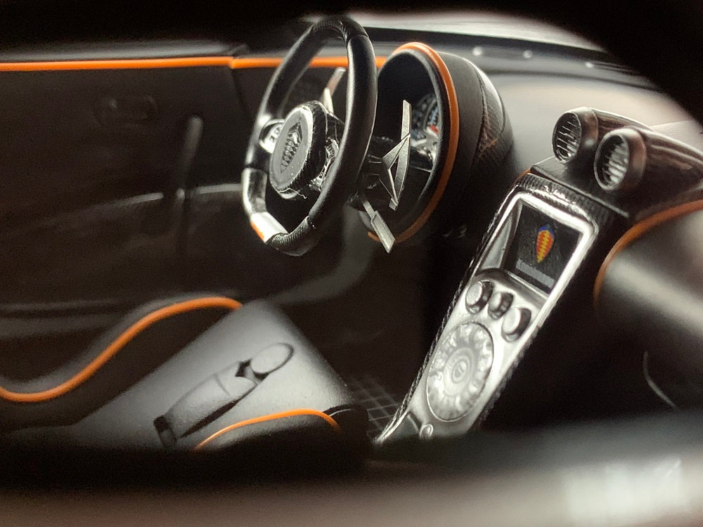 Koenigsegg Agera RS moon silver - 1:18