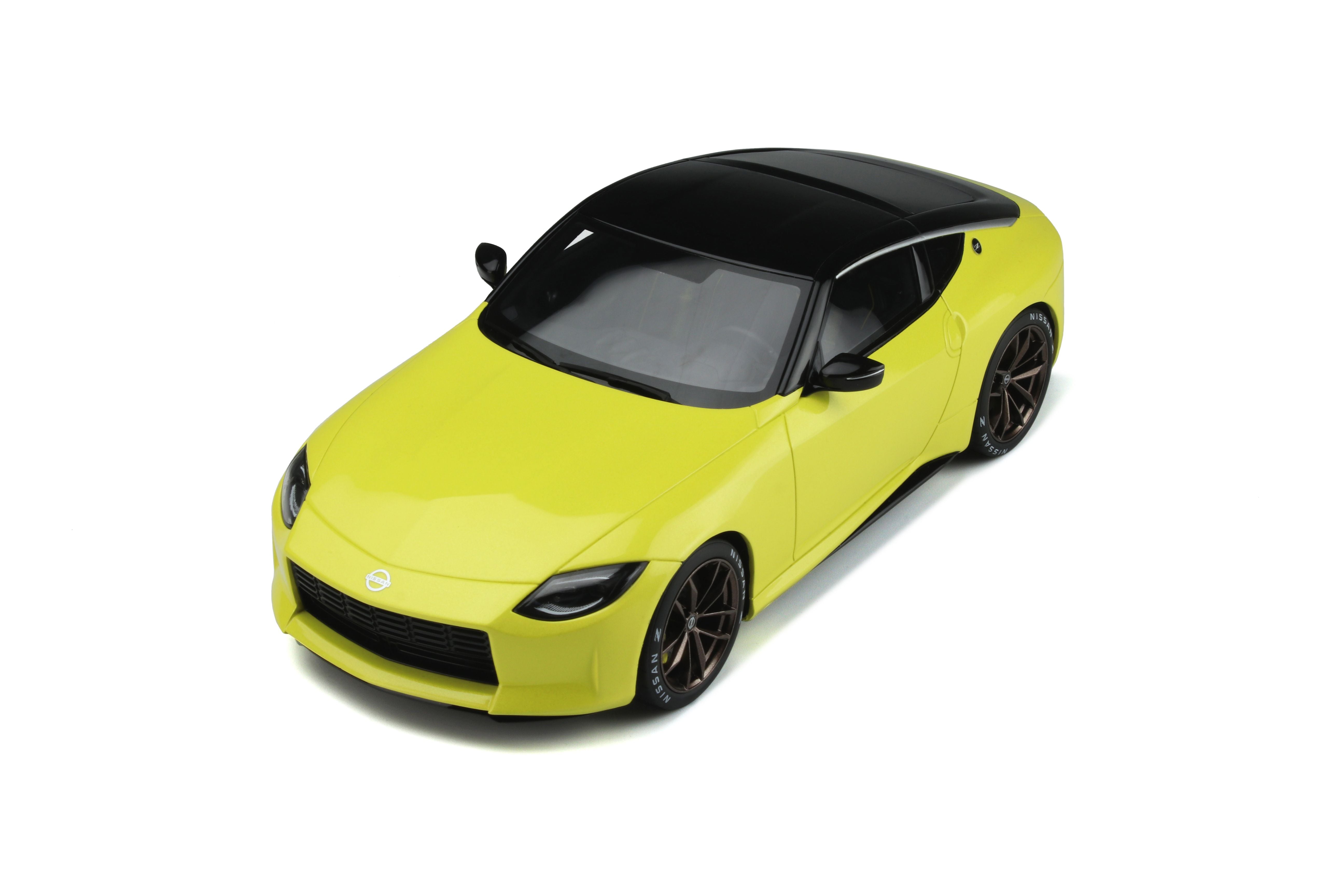 GT Spirit 1:18 2021 Nissan Z Proto Pearlescent yellow GT363