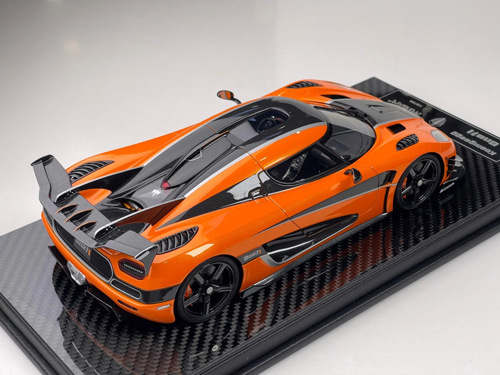 Frontiart 1:18 Koenigsegg Agera RS One of 1 Orange Carbon F055-18