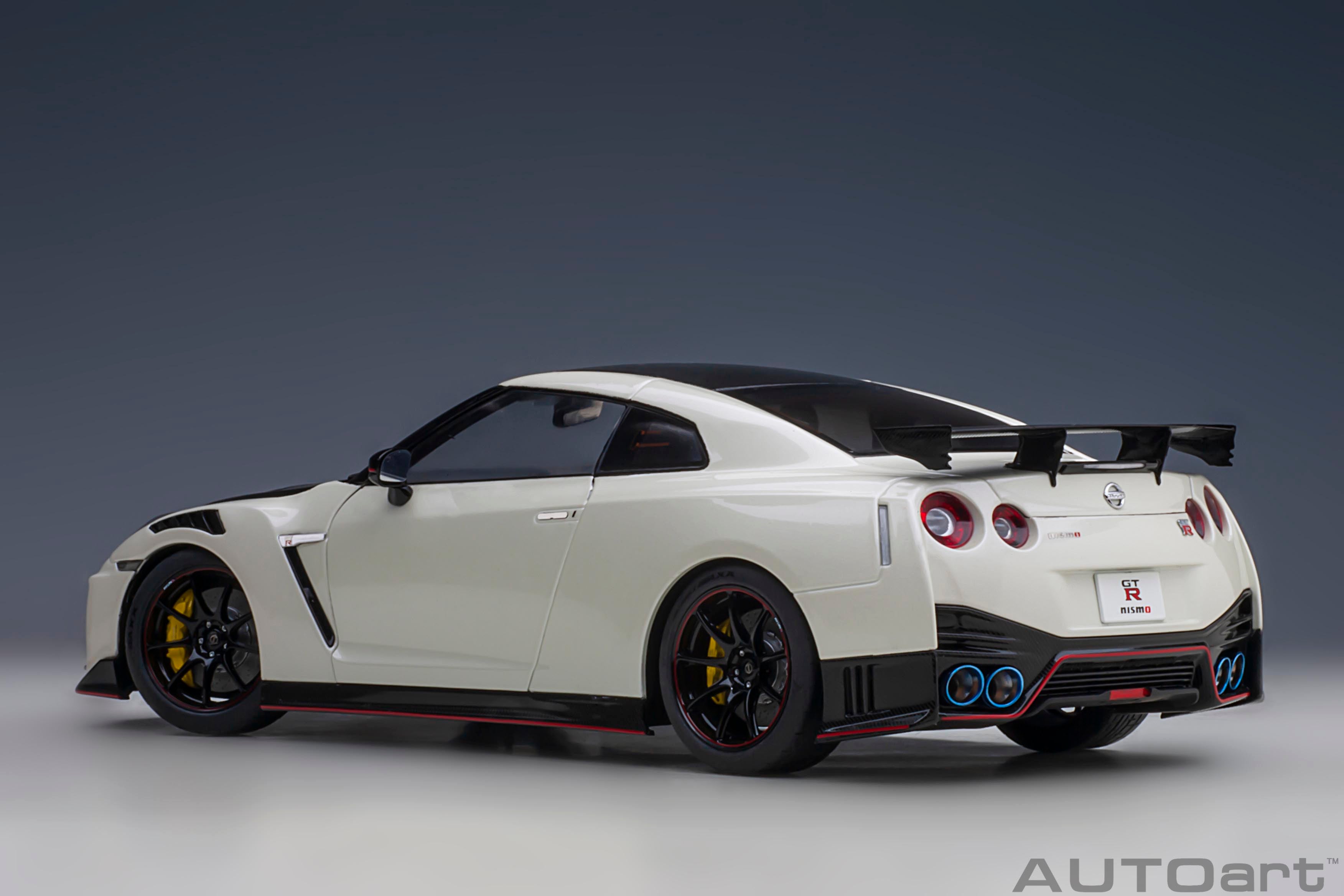 *PREORDER* AUTOart 1:18 Nissan GT-R (R35) NISMO 2022 Special Edition in Brilliant White Pearl