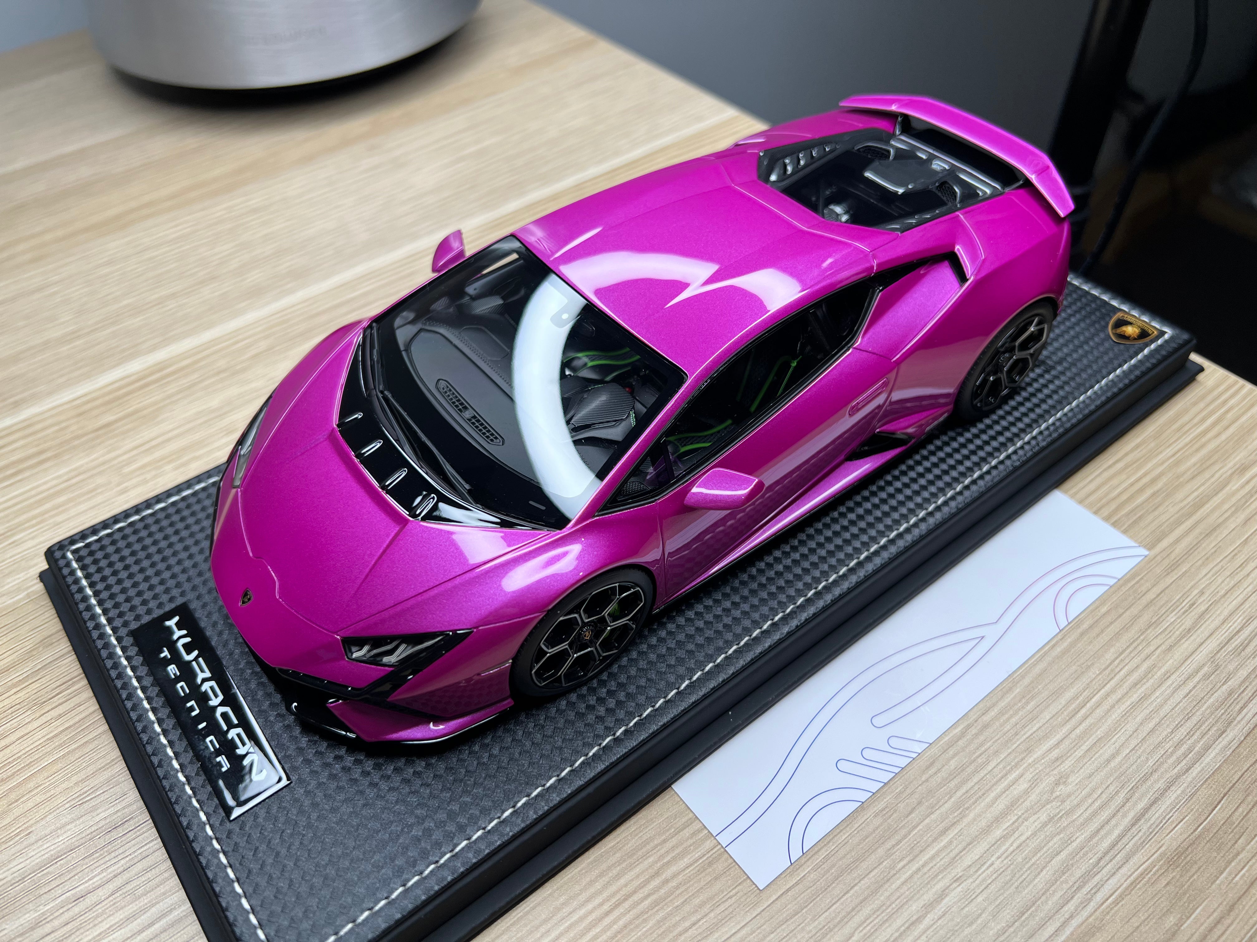 Lamborghini Huracan Tecnica - metallic purple - Limited Edition 1 of 1 - 1:18