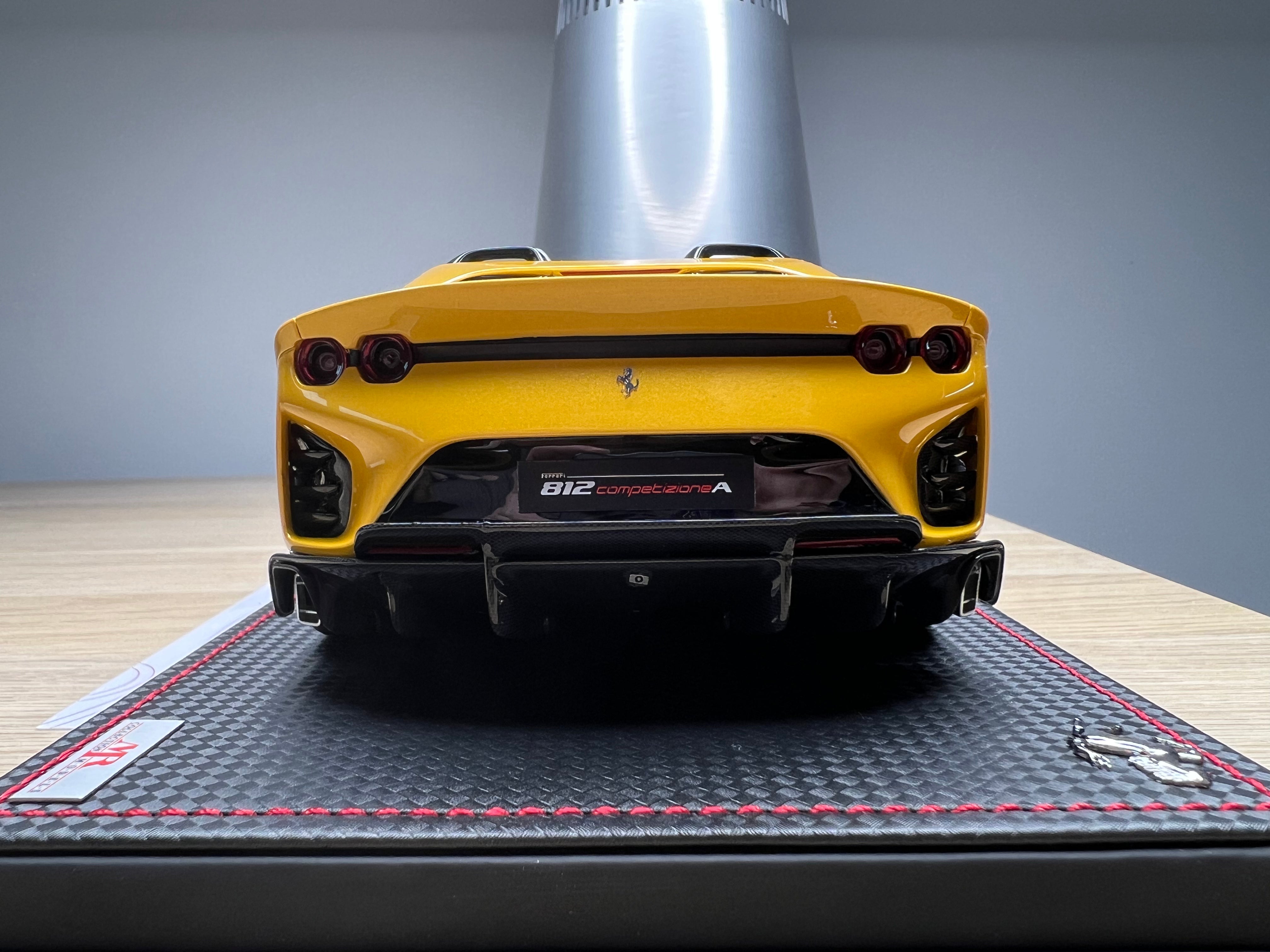 Ferrari 812 Competizione A - Giallo Tristrato - 1:18