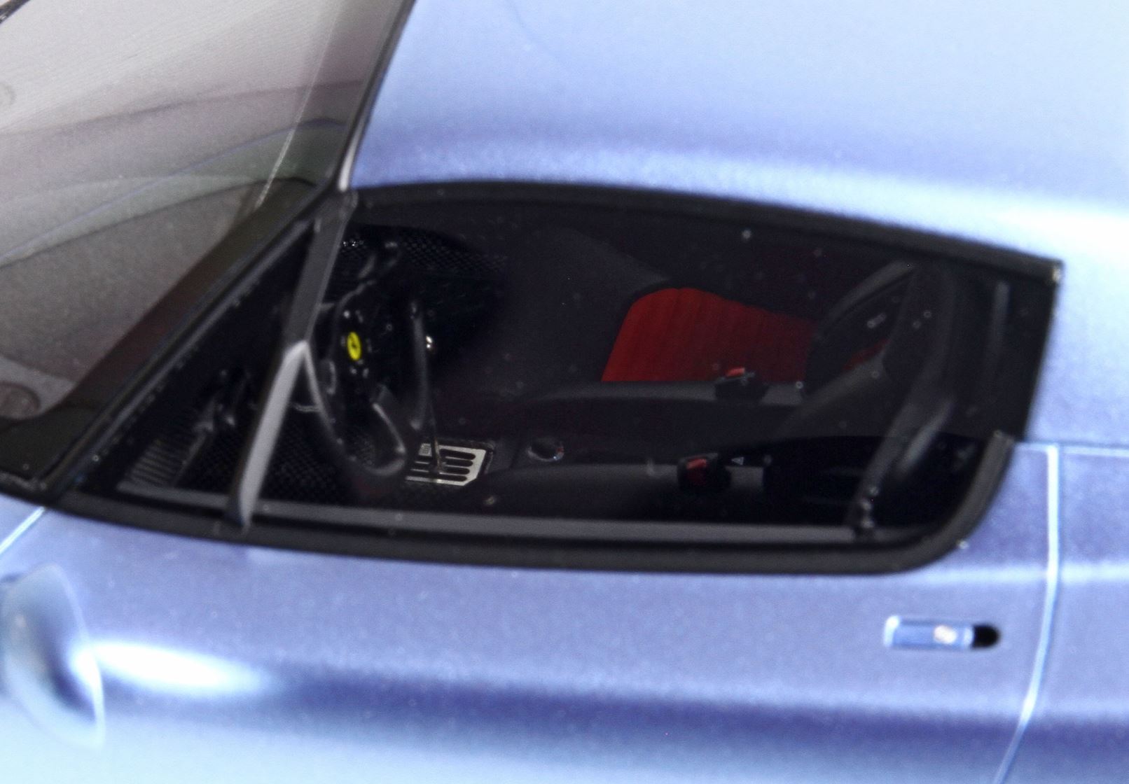 Ferrari F50 coupe - metallic light blue - 1:18