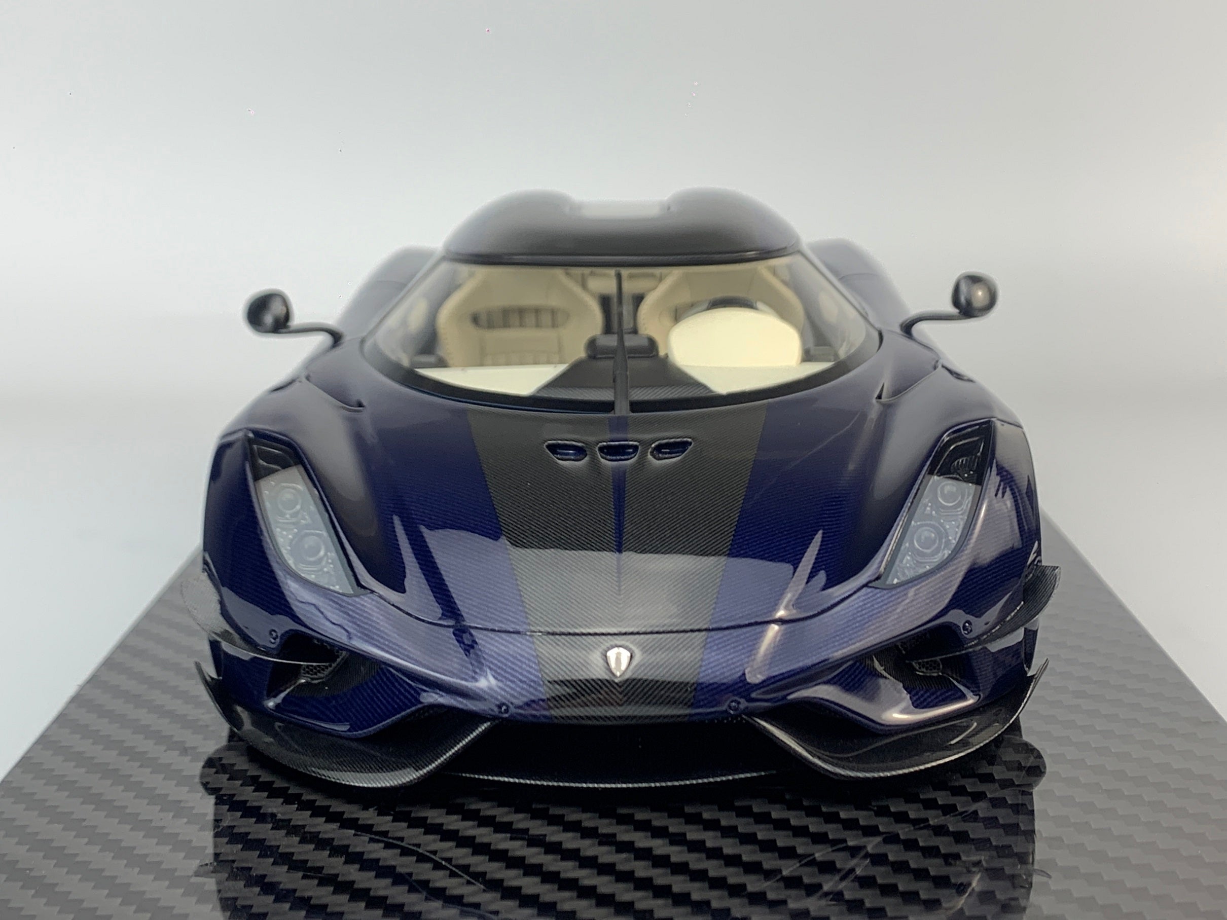 Frontiart 1:18 Koenigsegg Regera DARK BLUE CARBON F071-152