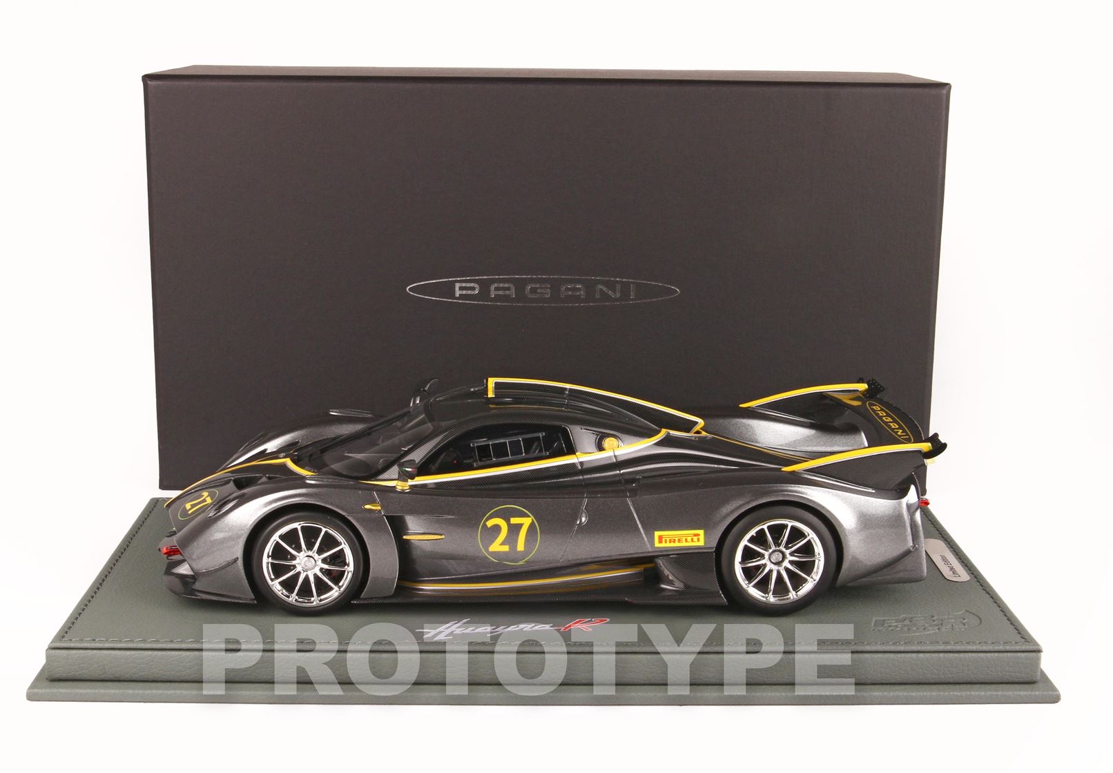 Pagani Huayra R - 1:18