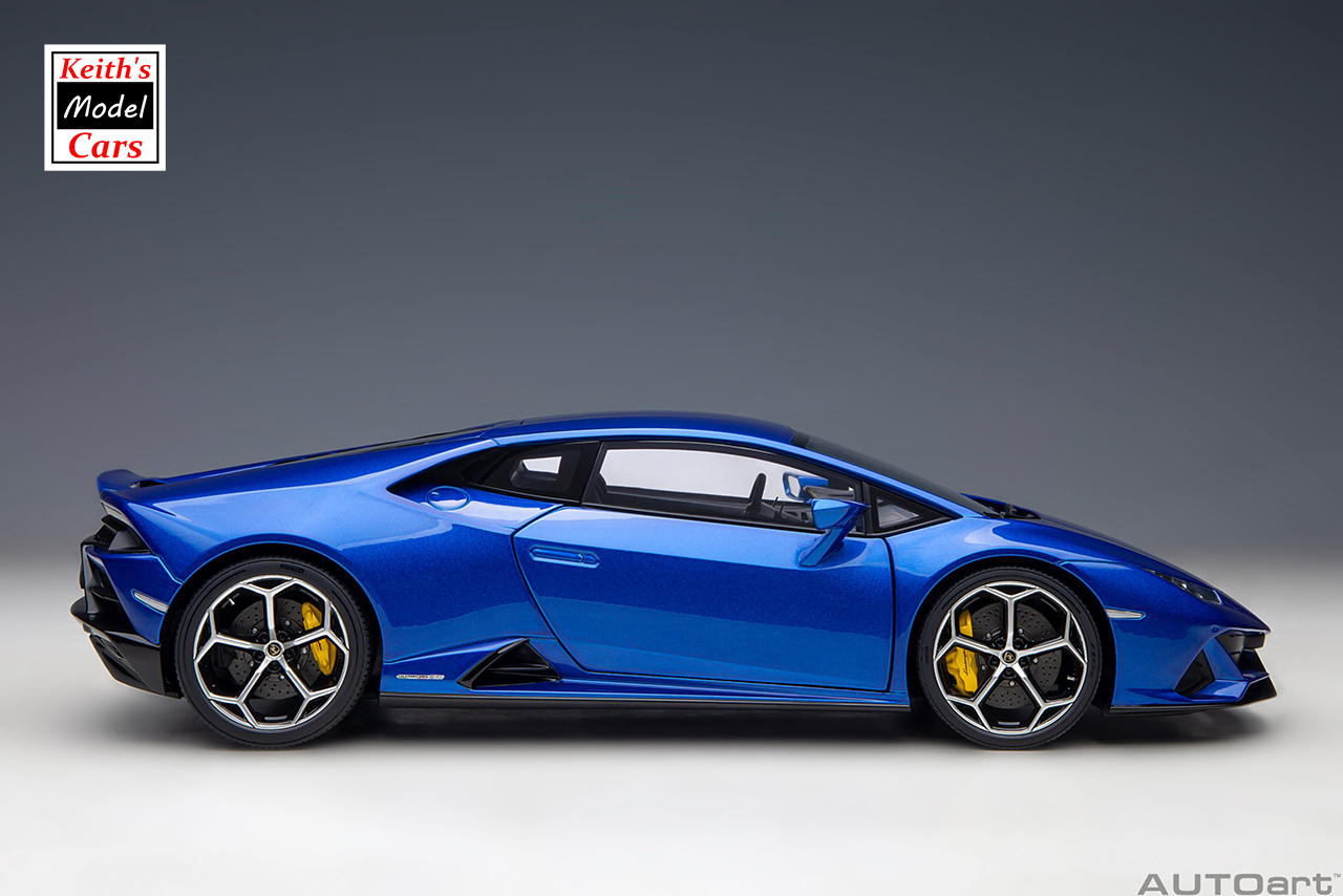 [1/18 Scale] Lamborghini Huracán Evo in Blu Nethuns by AUTOart Models
