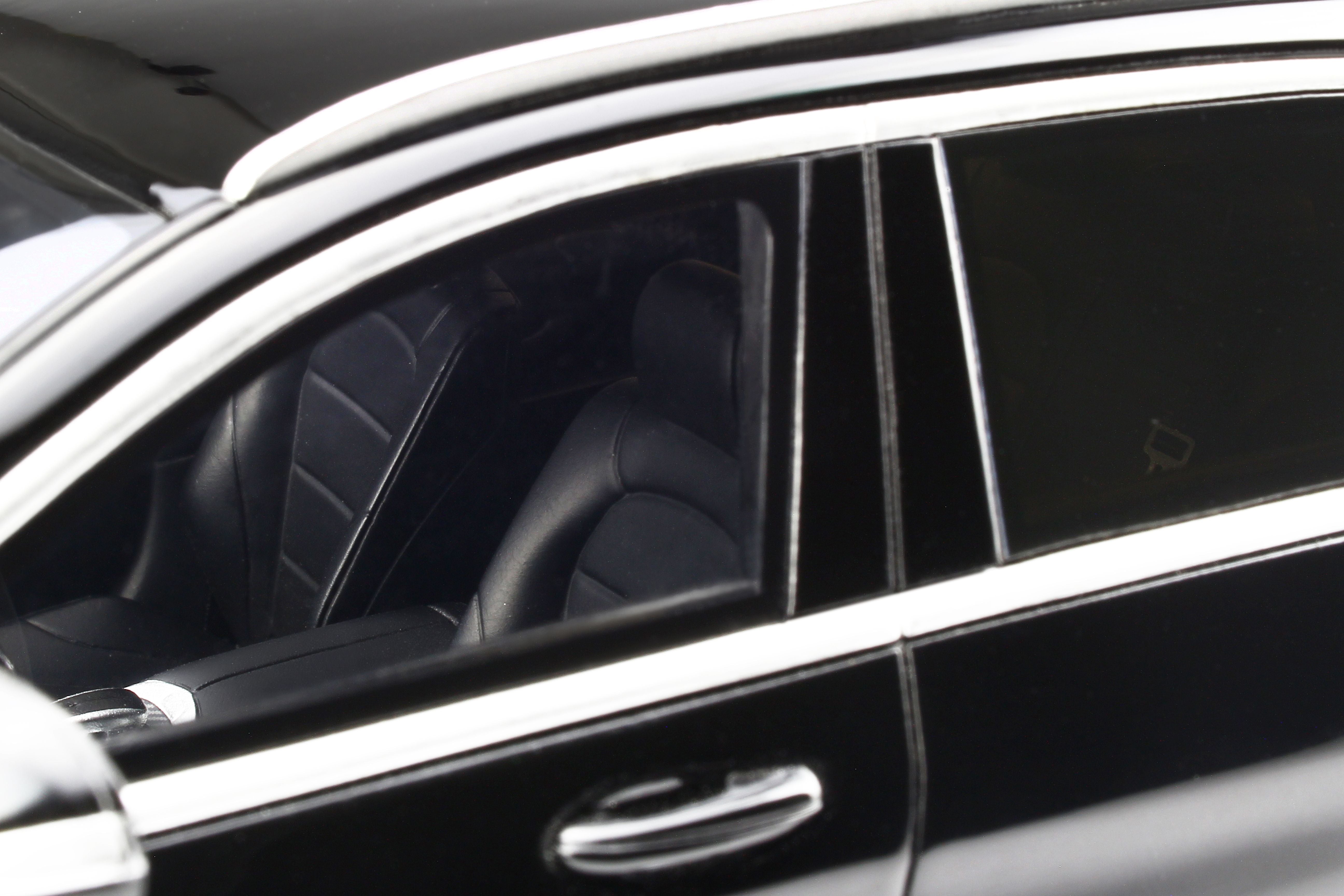 GT Spirit 1:18 Mercedes Benz BRABUS C CLASS T-MODEL B25 Black GT180