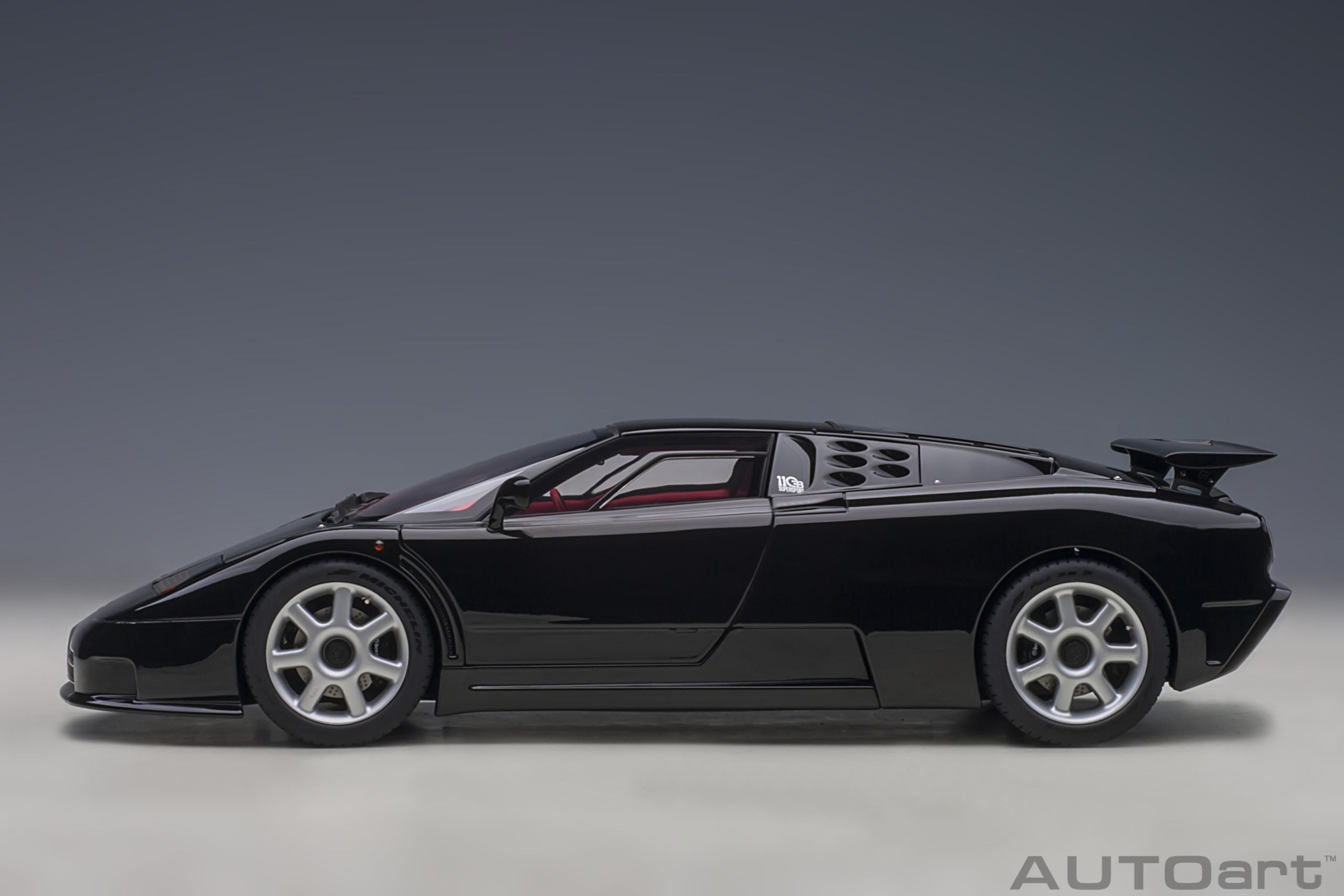 AUTOart 1:18 Bugatti EB110 SS Black 70919