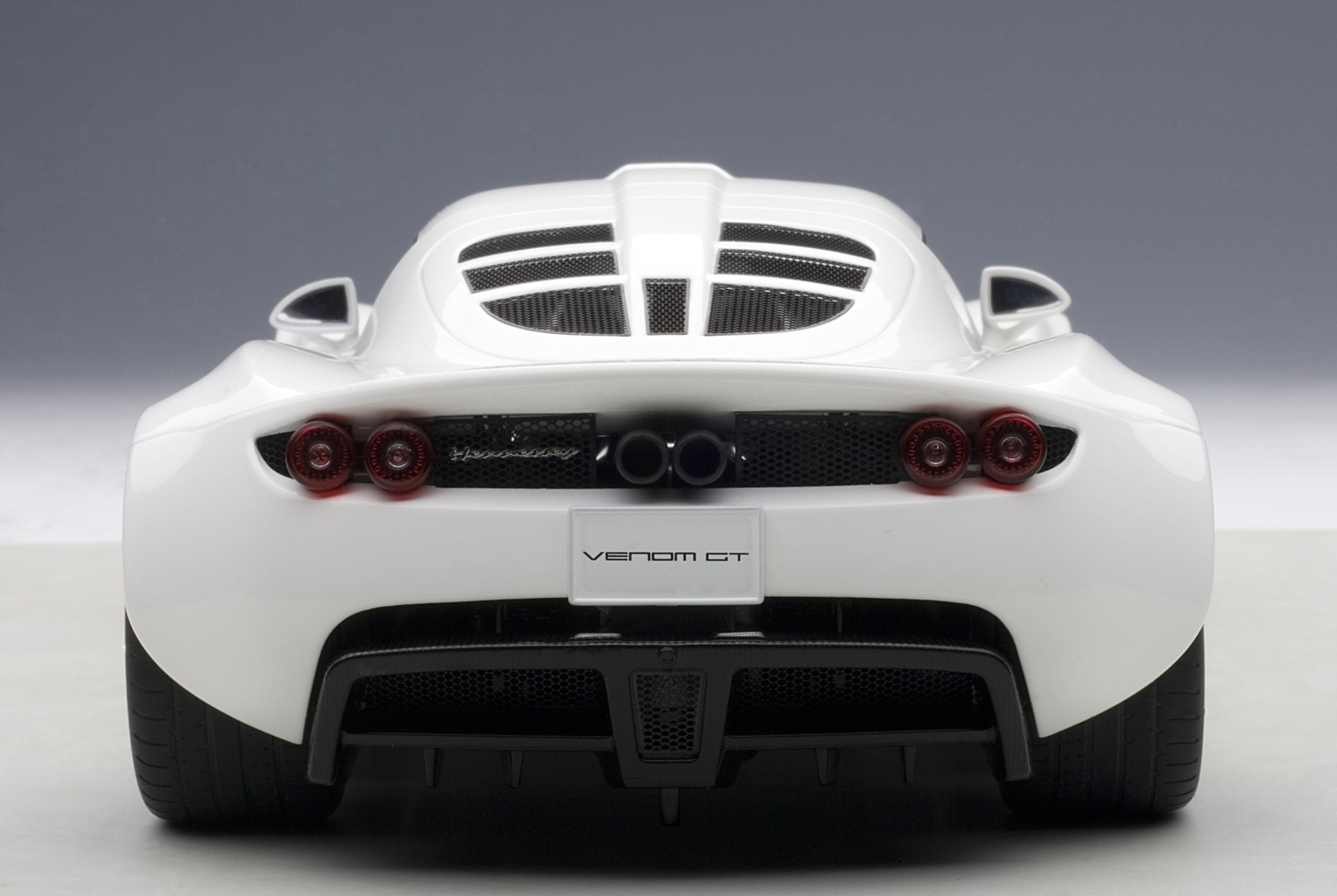 AUTOart 1:18 Hennessey Venom GT Spyder (White) 75404