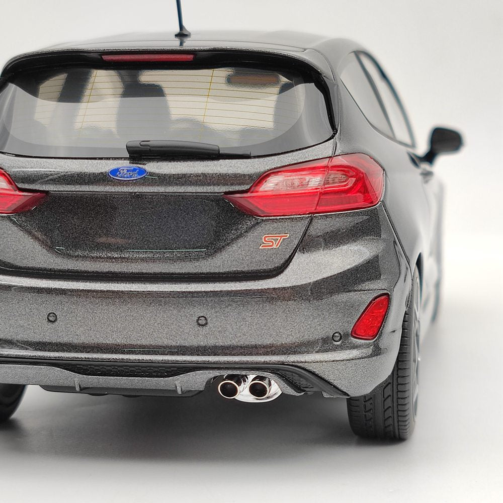 DNA Collectibles 1/18 Ford Fiesta ST 2020 DNA000094 Resin Model Car Limited Grey Toy Gift