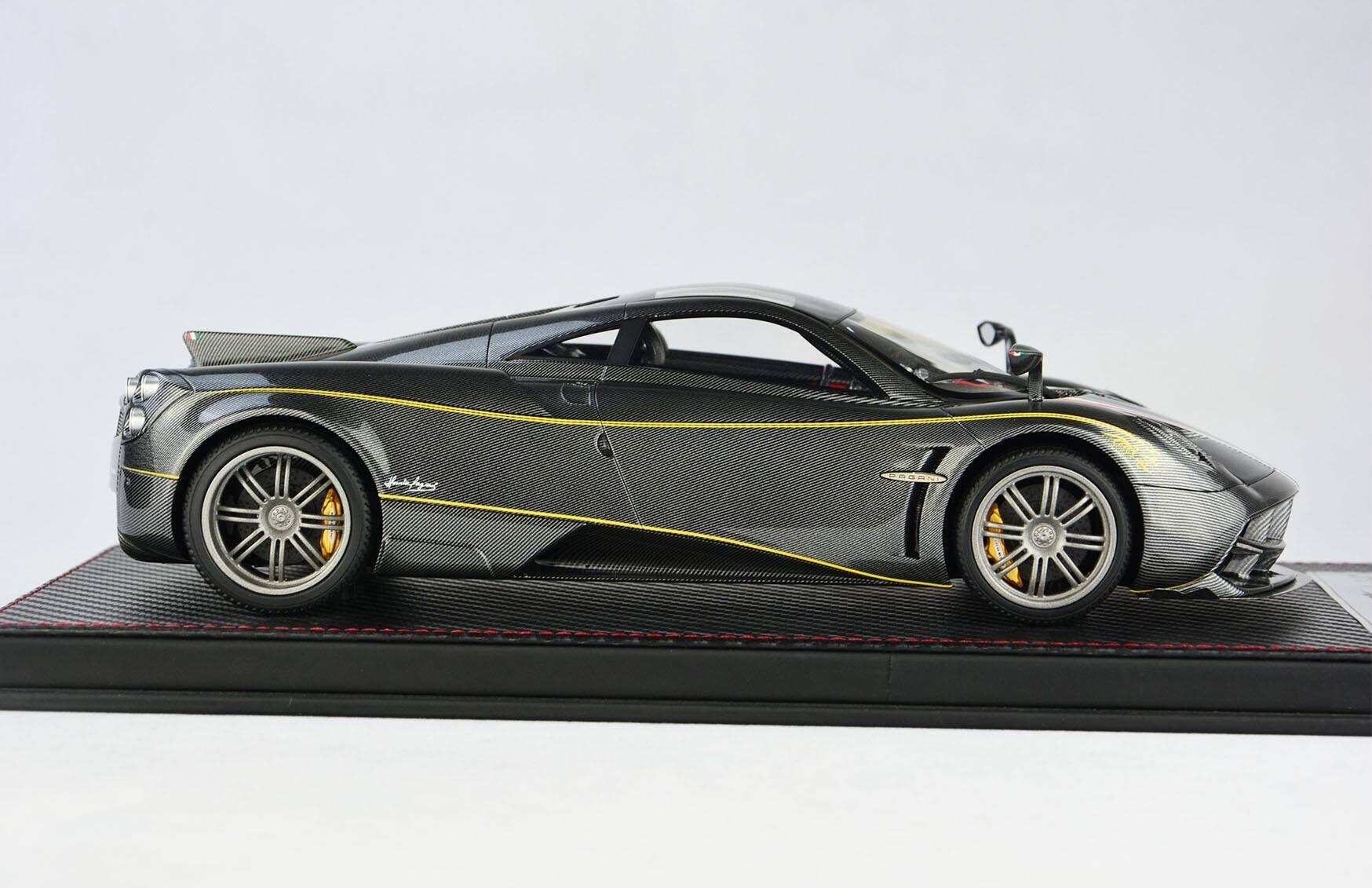 Frontiart AvanStyle 1:18 Pagani Huayra Carbon fiber Gray AS016-13