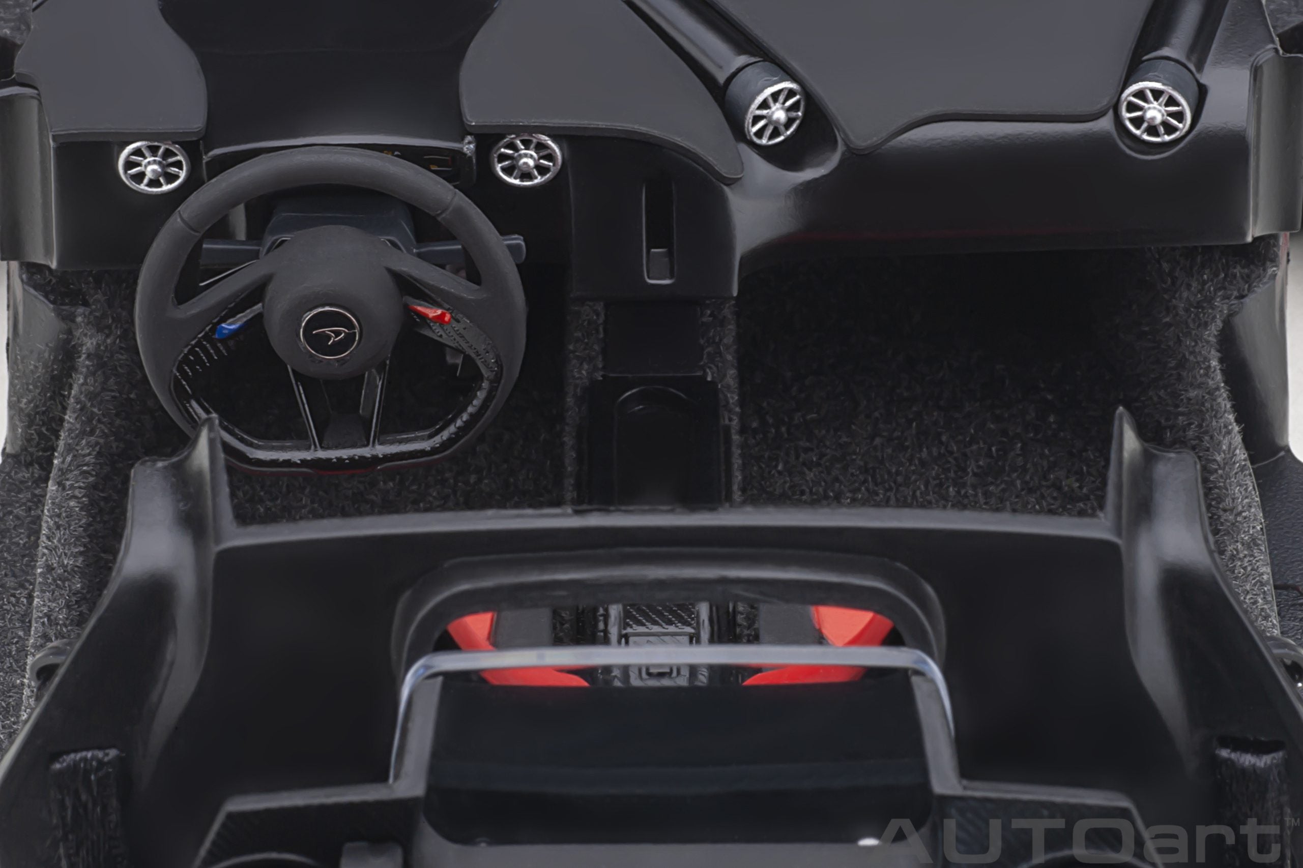 AUTOart 1:18 McLaren P1 (Fire Black) 76065