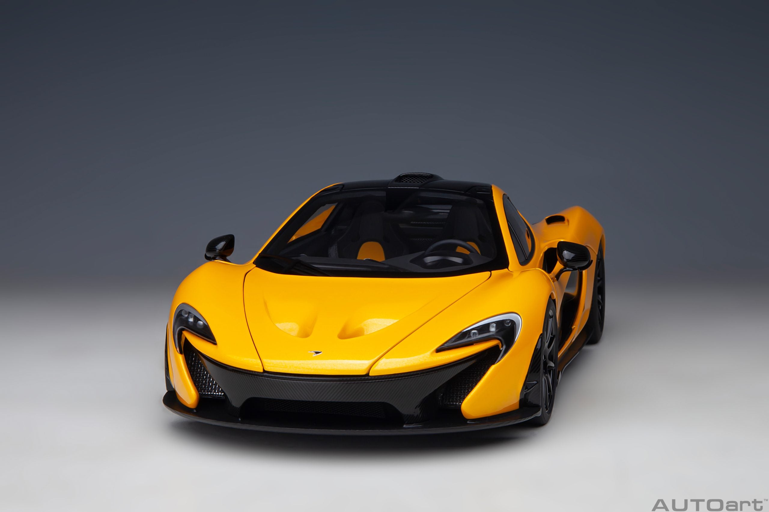 AUTOart 1:18 McLaren P1 (Volcano Yellow with yellow calipers) 76067