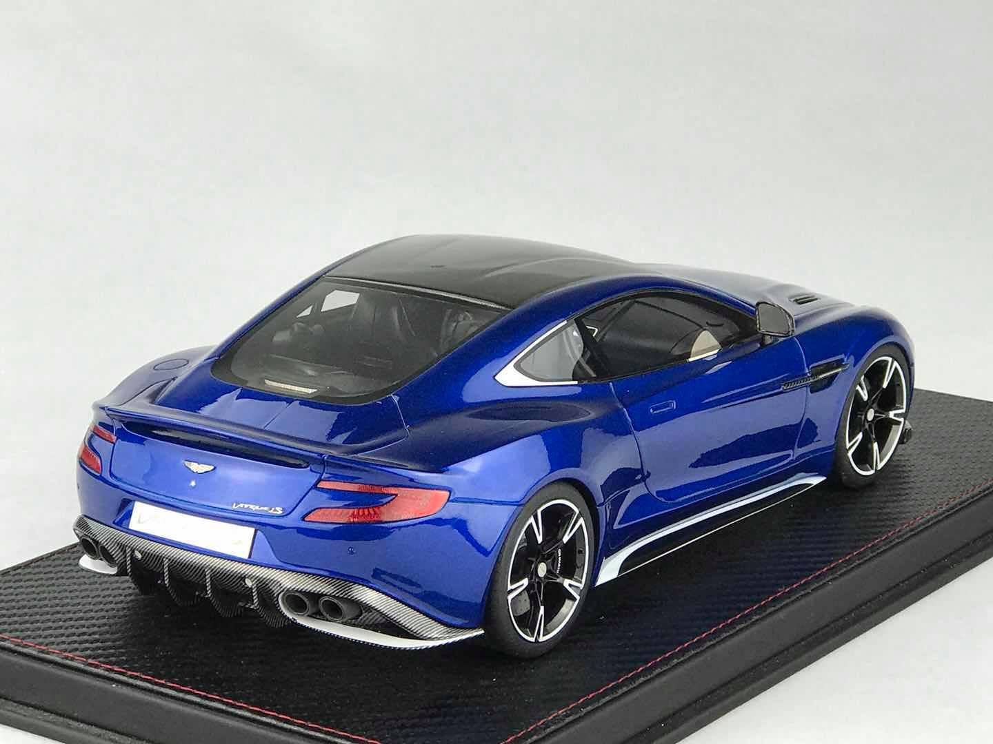 Frontiart AvanStyle 1:18 Aston Martin Vanquish S Blue AS018-50/10