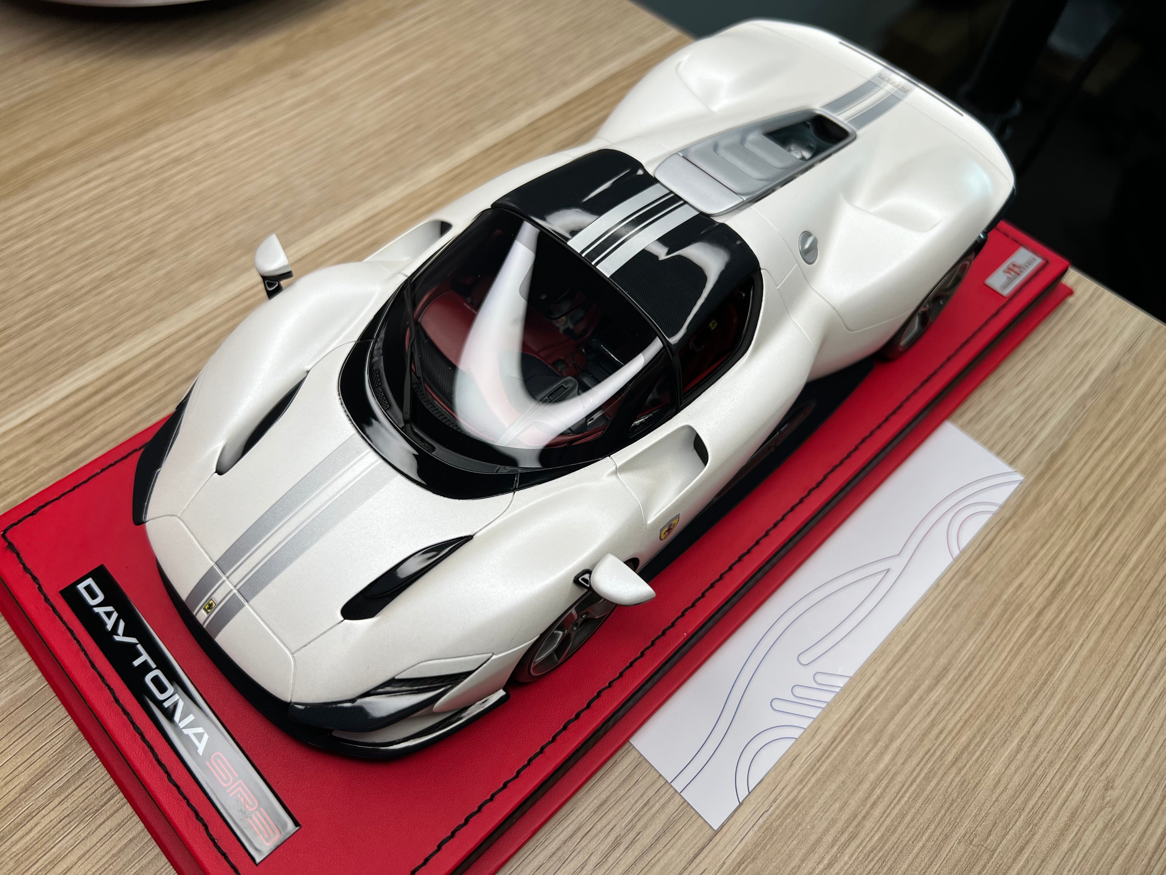 Ferrari Daytona SP3 Icona - Pearl White - 1:18