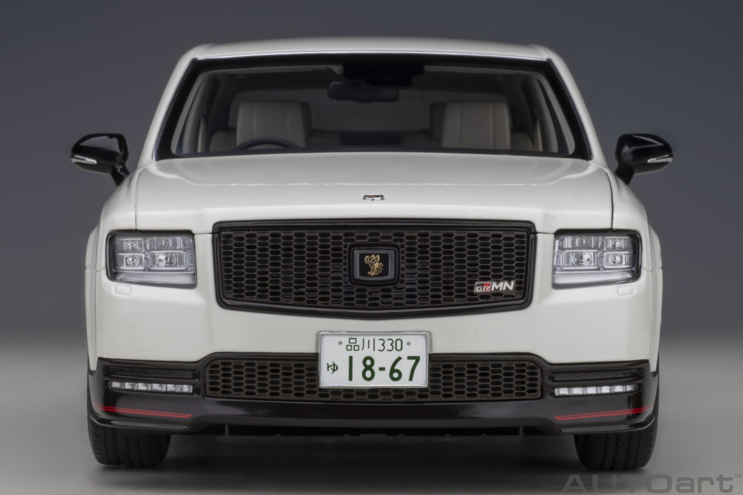 AUTOart 1:18 Toyota Century GRMN (Pearl White) 78764