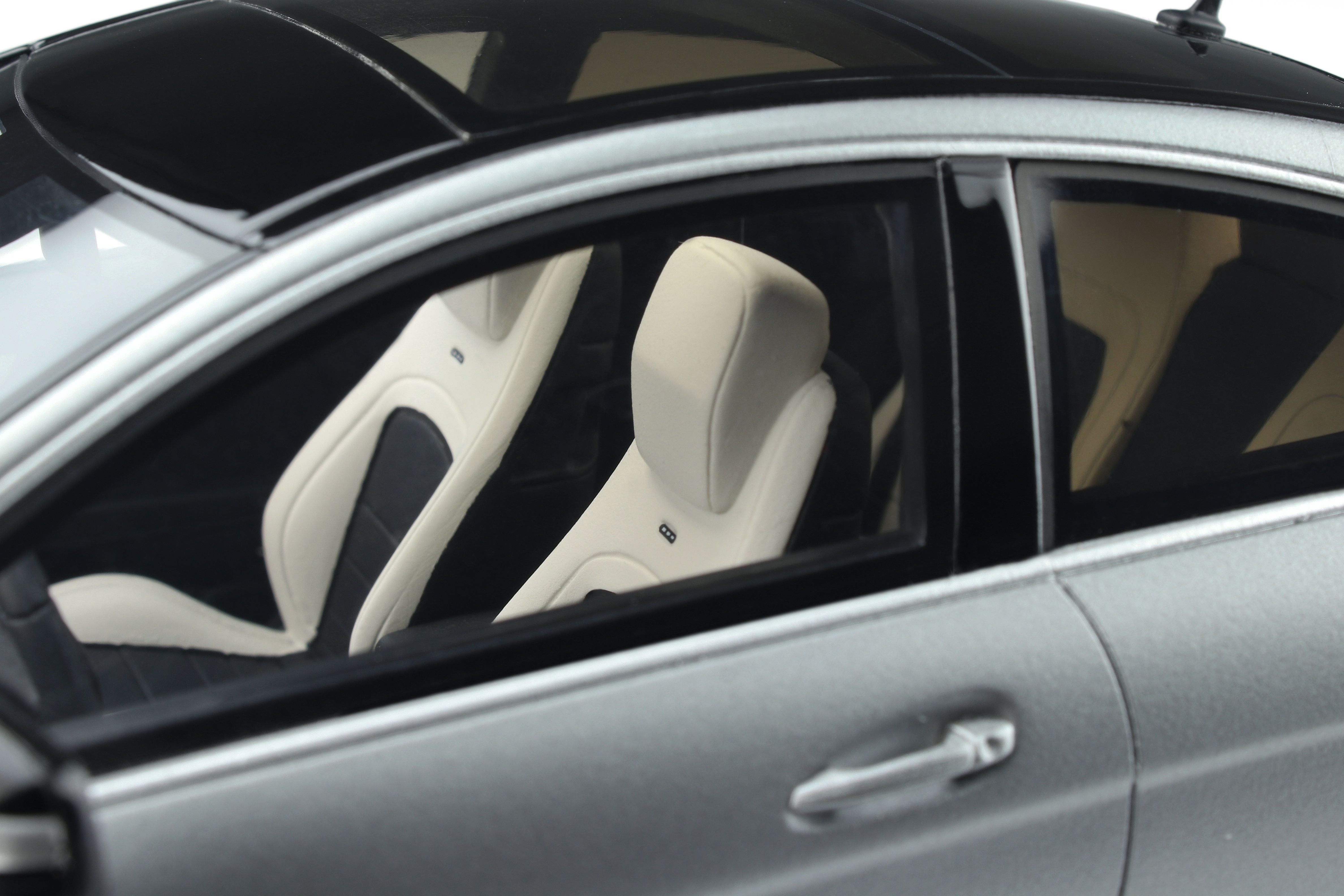 GT Spirit 1:18 Mercedes-Benz C63 AMG Edition 507 Designo Platinum Magno 2014 GT381