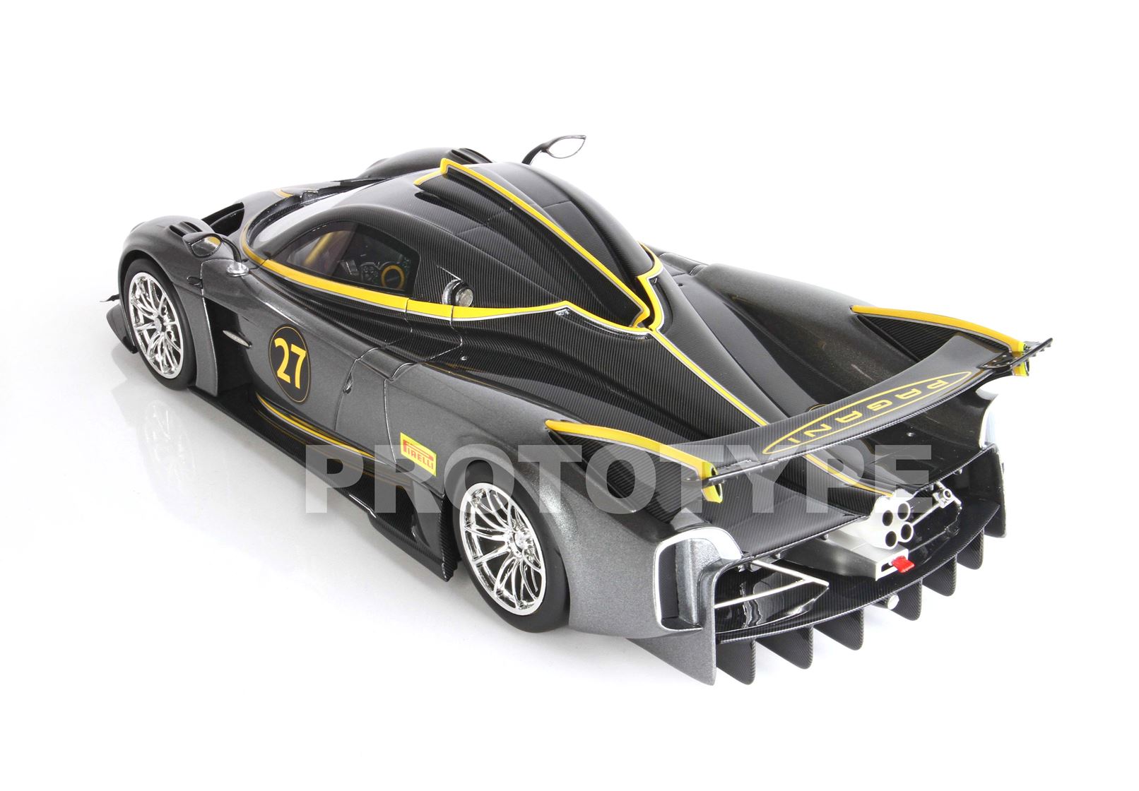 Pagani Huayra R - 1:18