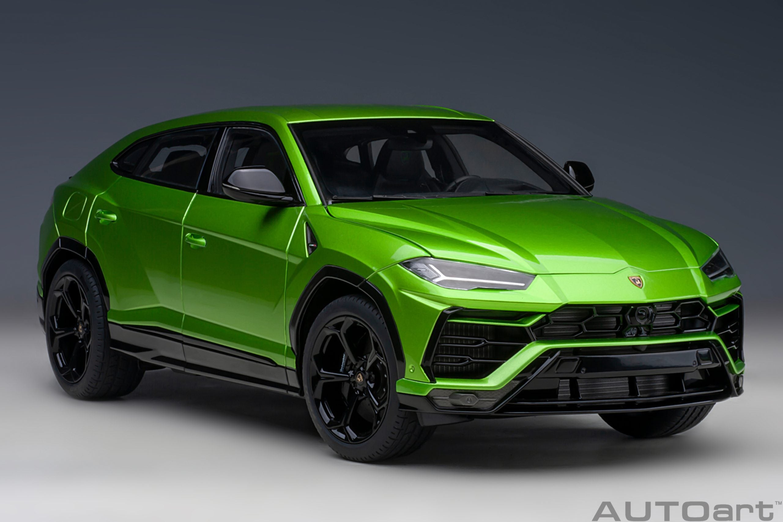 AUTOart 1:18 Lamborghini Urus (Verde Selvans) 79169