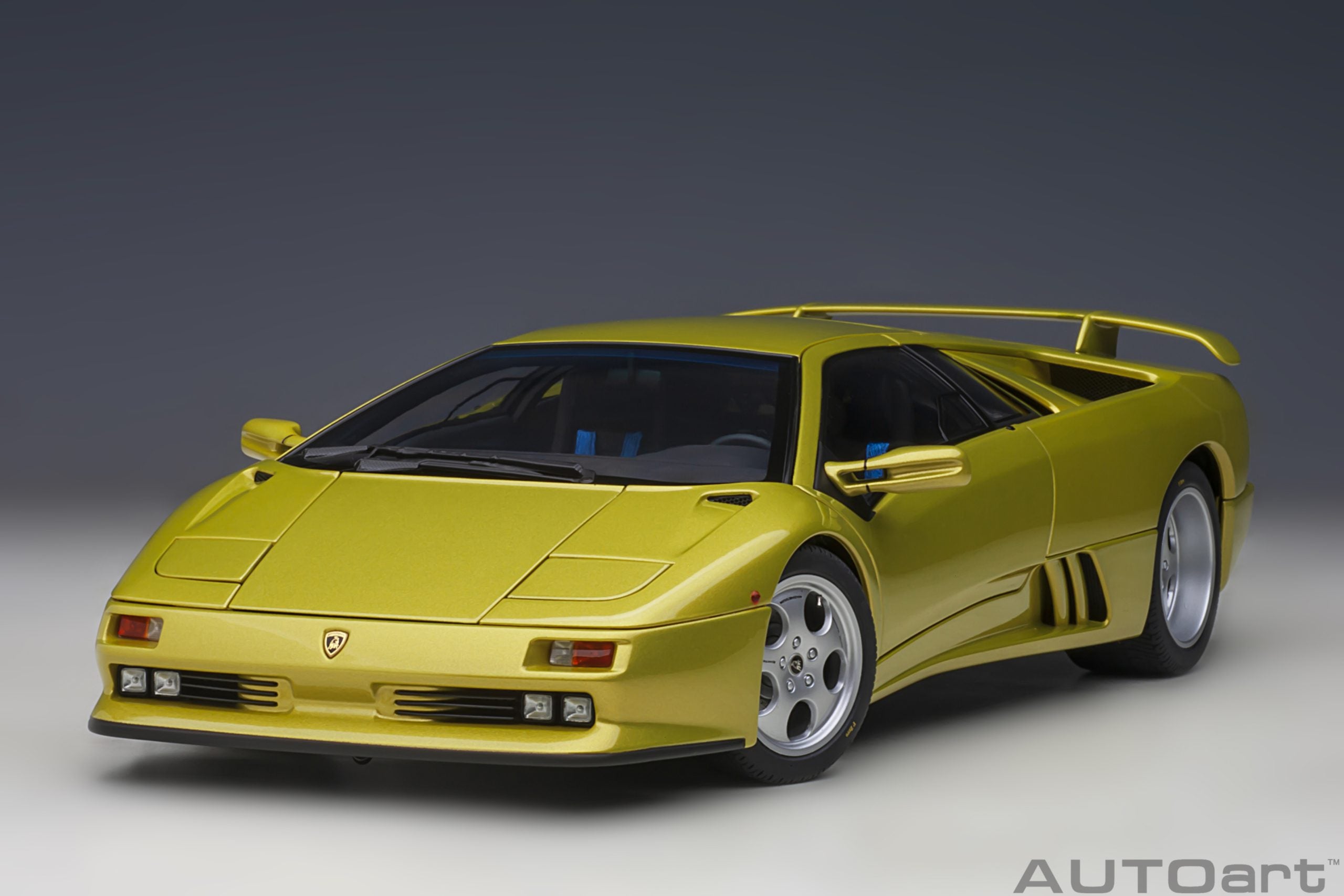 AUTOart 1:18 Lamborghini Diablo SE 30th Anniversary Edition (Giallo Spyder) 79157