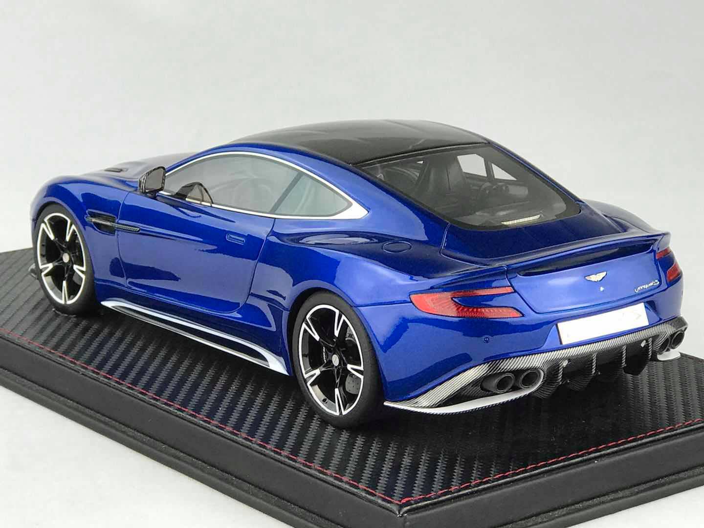 Frontiart AvanStyle 1:18 Aston Martin Vanquish S Blue AS018-50/10