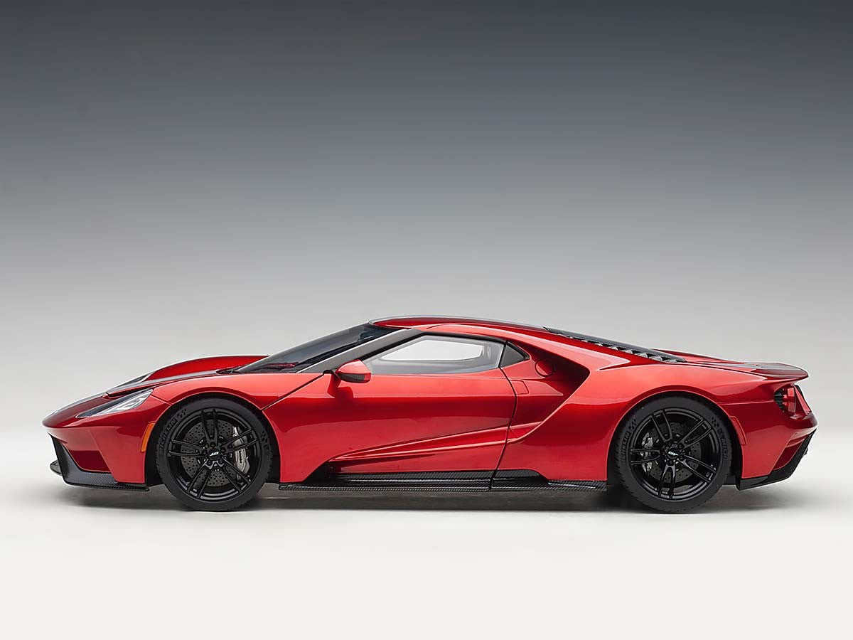 AUTOART 1/18 FORD GT 2017 (LIQUID RED/SILVER STRIPES) 72943