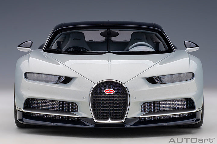 BUGATTI CHIRON 2017 (GLACIER WHITE/ATLANTIC BLUE)