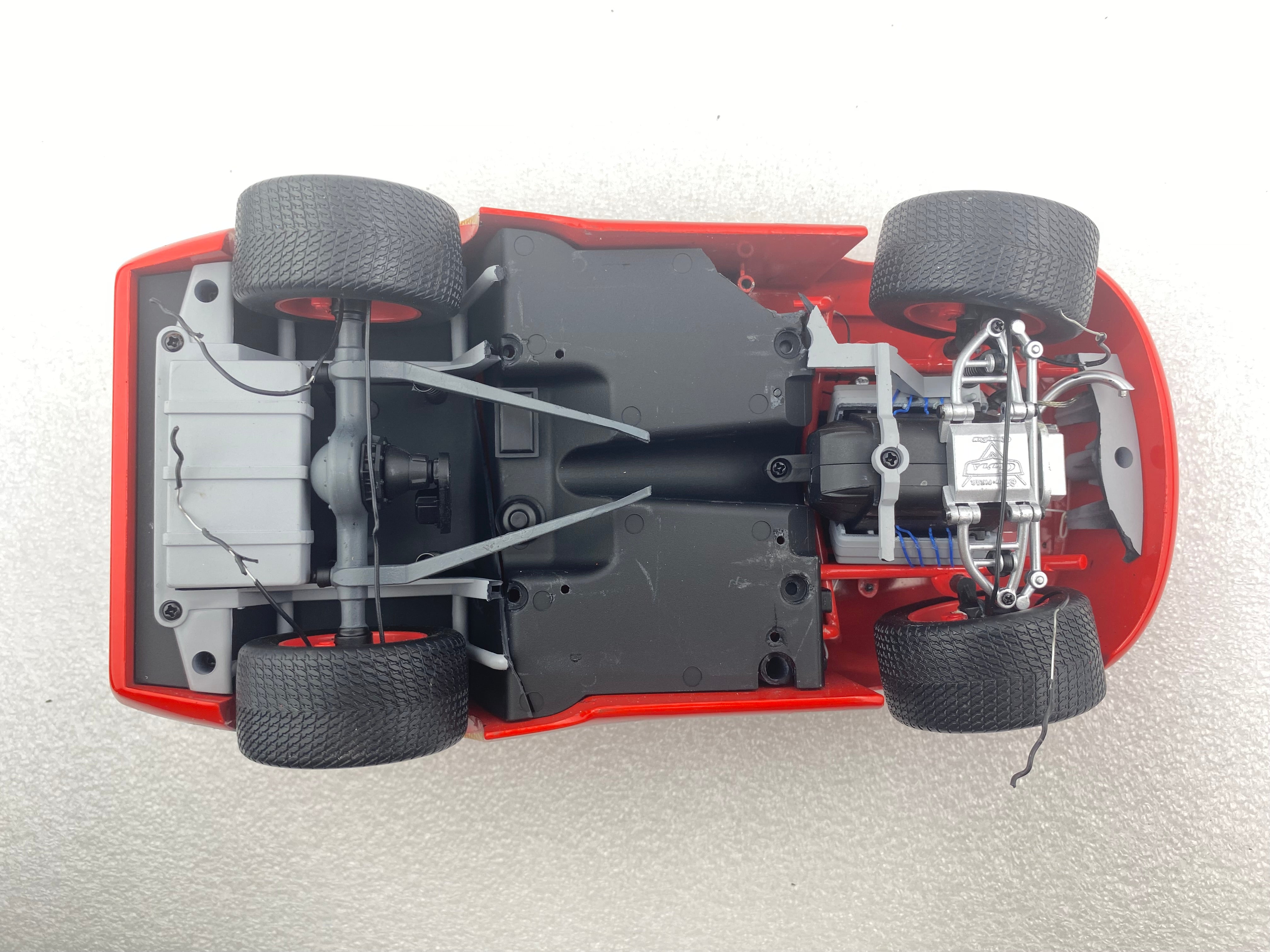 Schuco 1:18 Disney Lightning McQueen Movie Car With Showcase 450036000 (Clearance Final Sale)