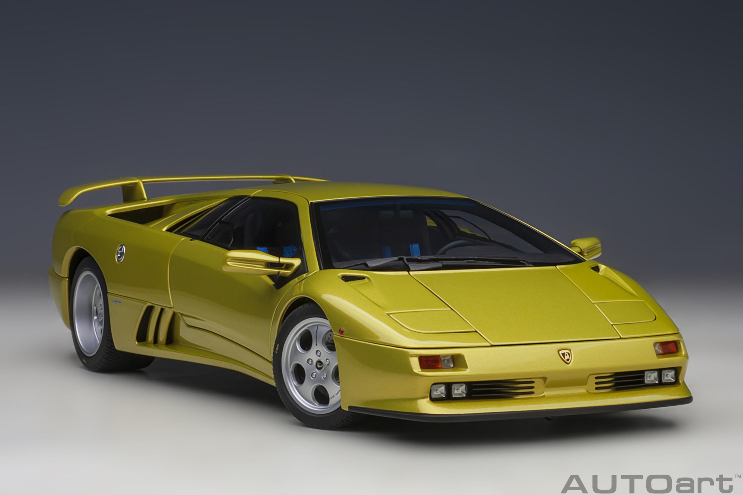 AUTOart 1:18 Lamborghini Diablo SE 30th Anniversary Edition (Giallo Spyder) 79157