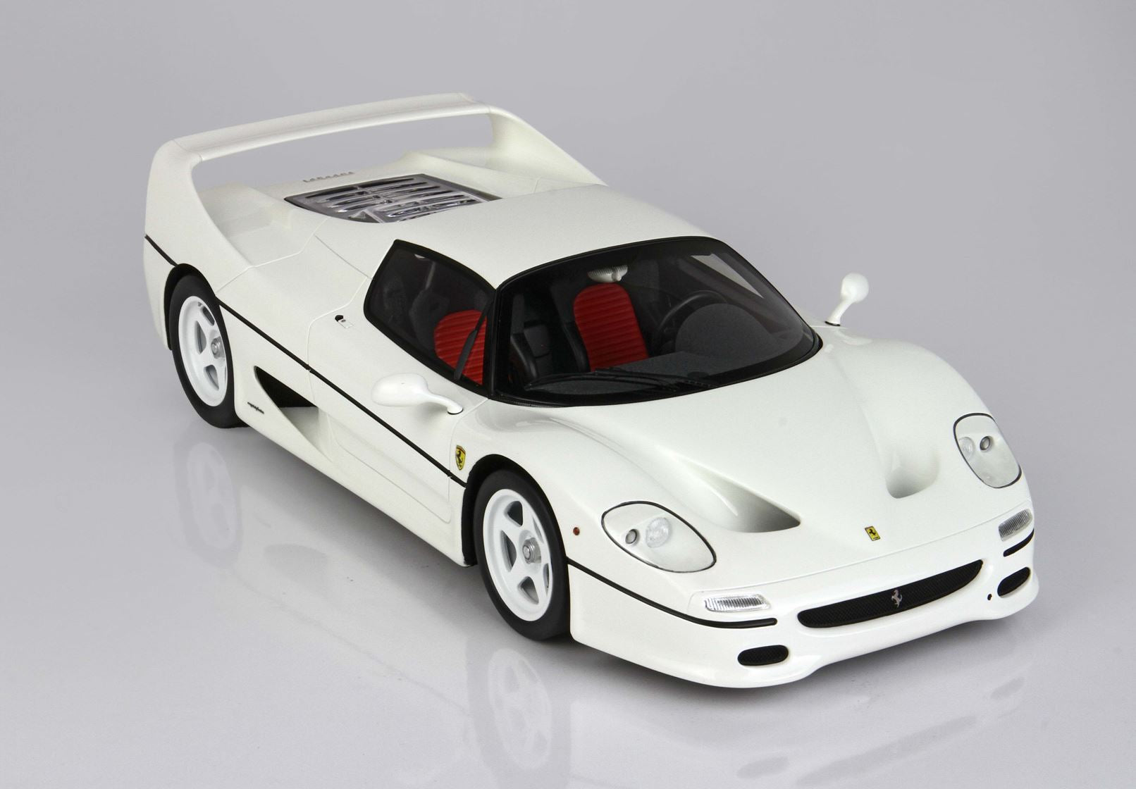 Ferrari F50 coupe - Avus White - 1:18