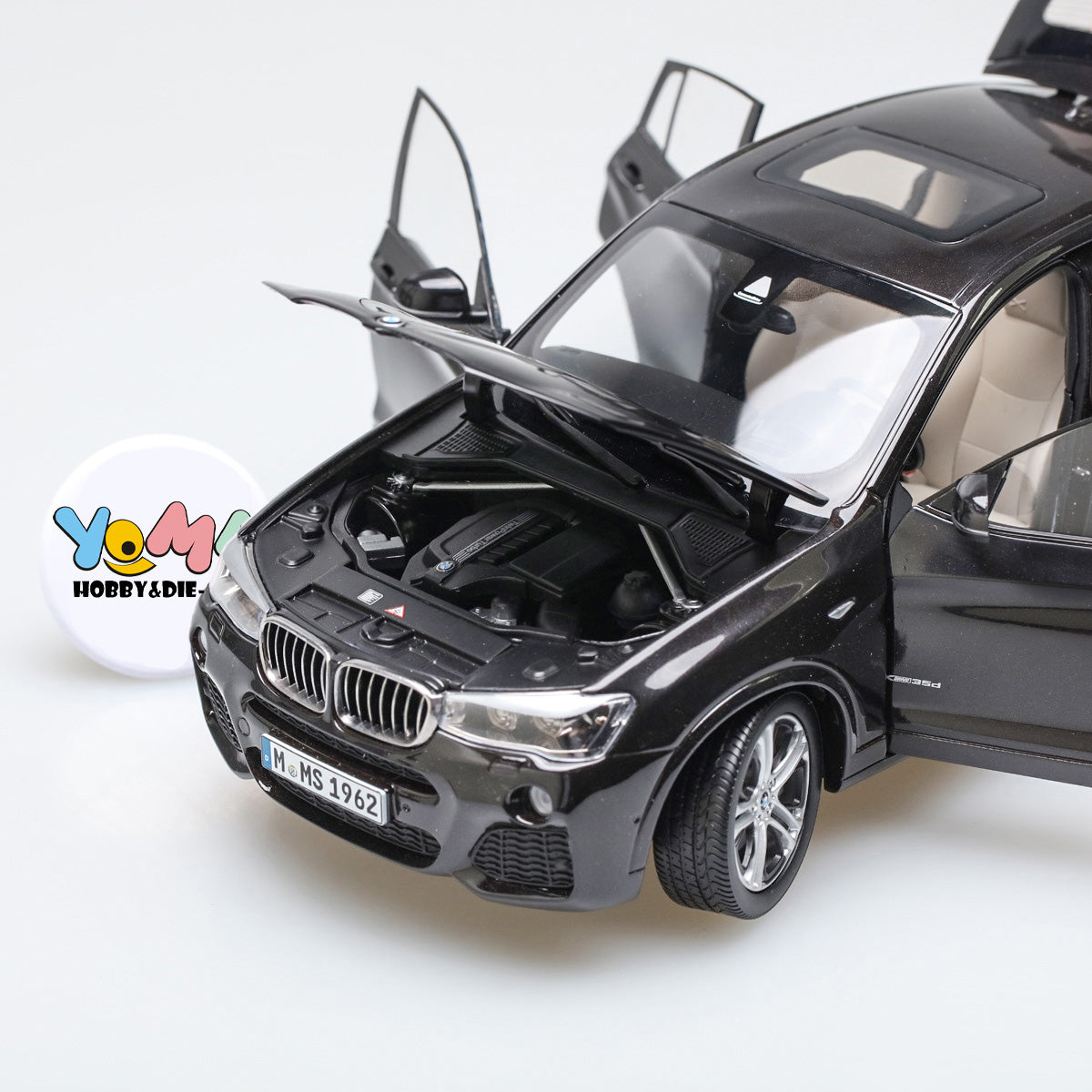 Paragon 1:18 BMW X4 Dark Brown PA-97091