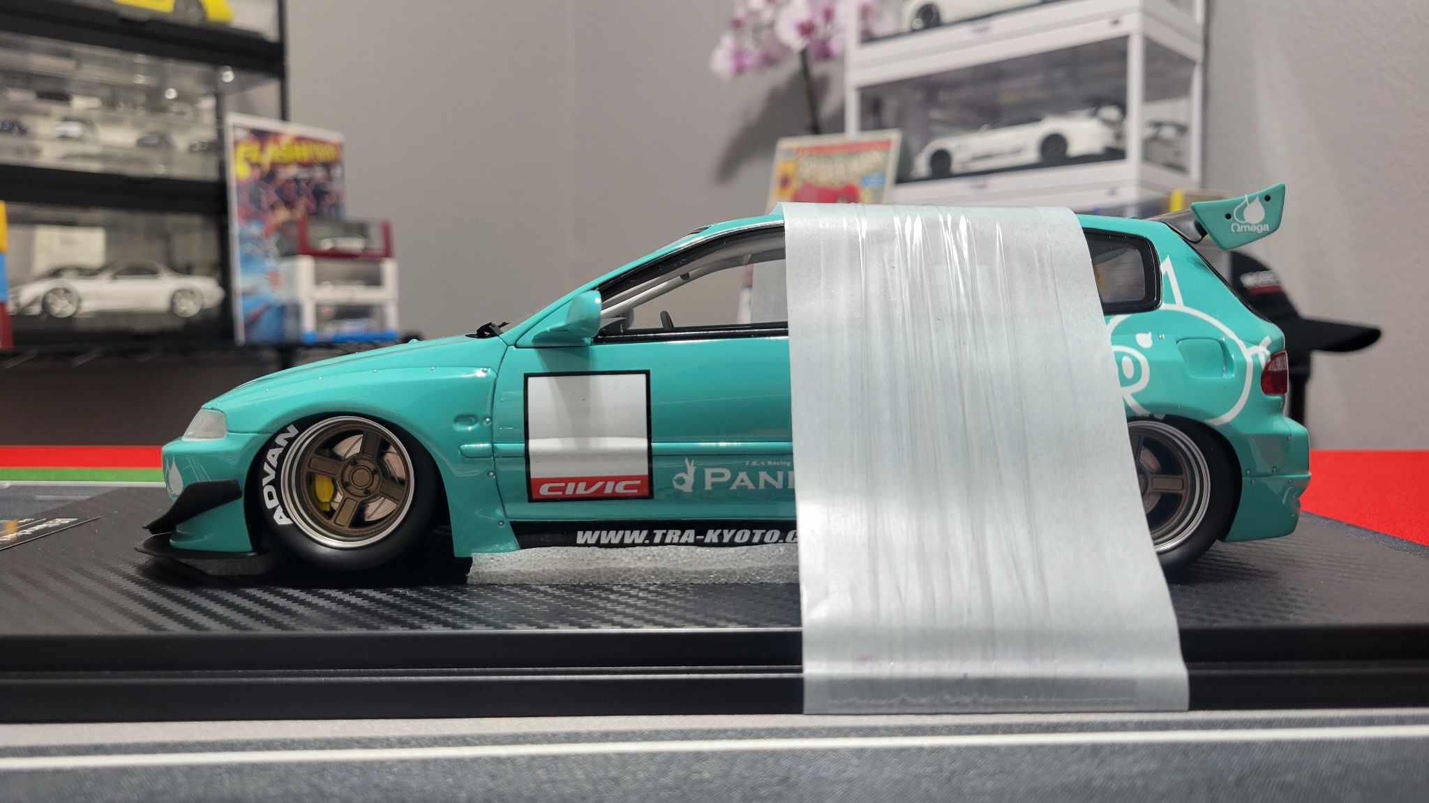 One Model 1:18 Honda Civic EG6 Rocket Bunny in Teal Green