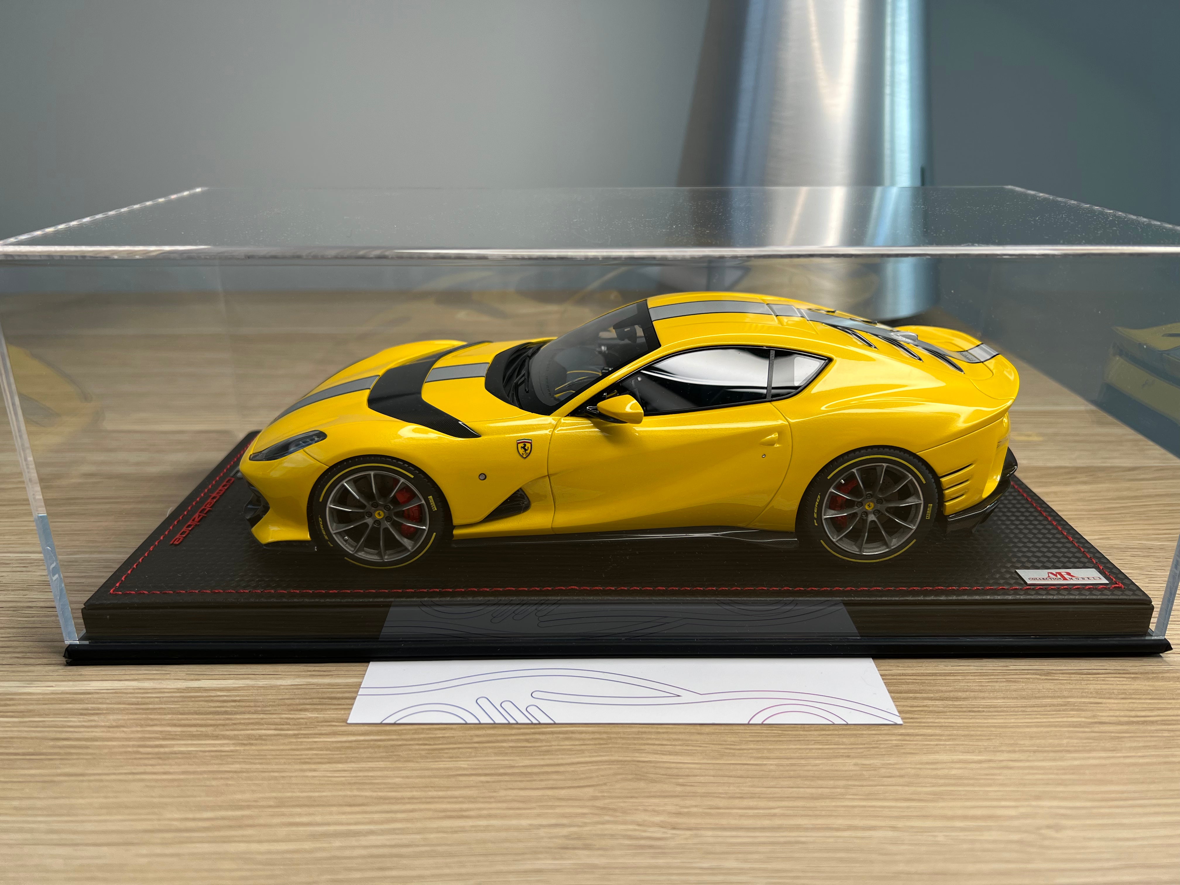 Ferrari 812 Competizione - Giallo Tristrato - 1:18