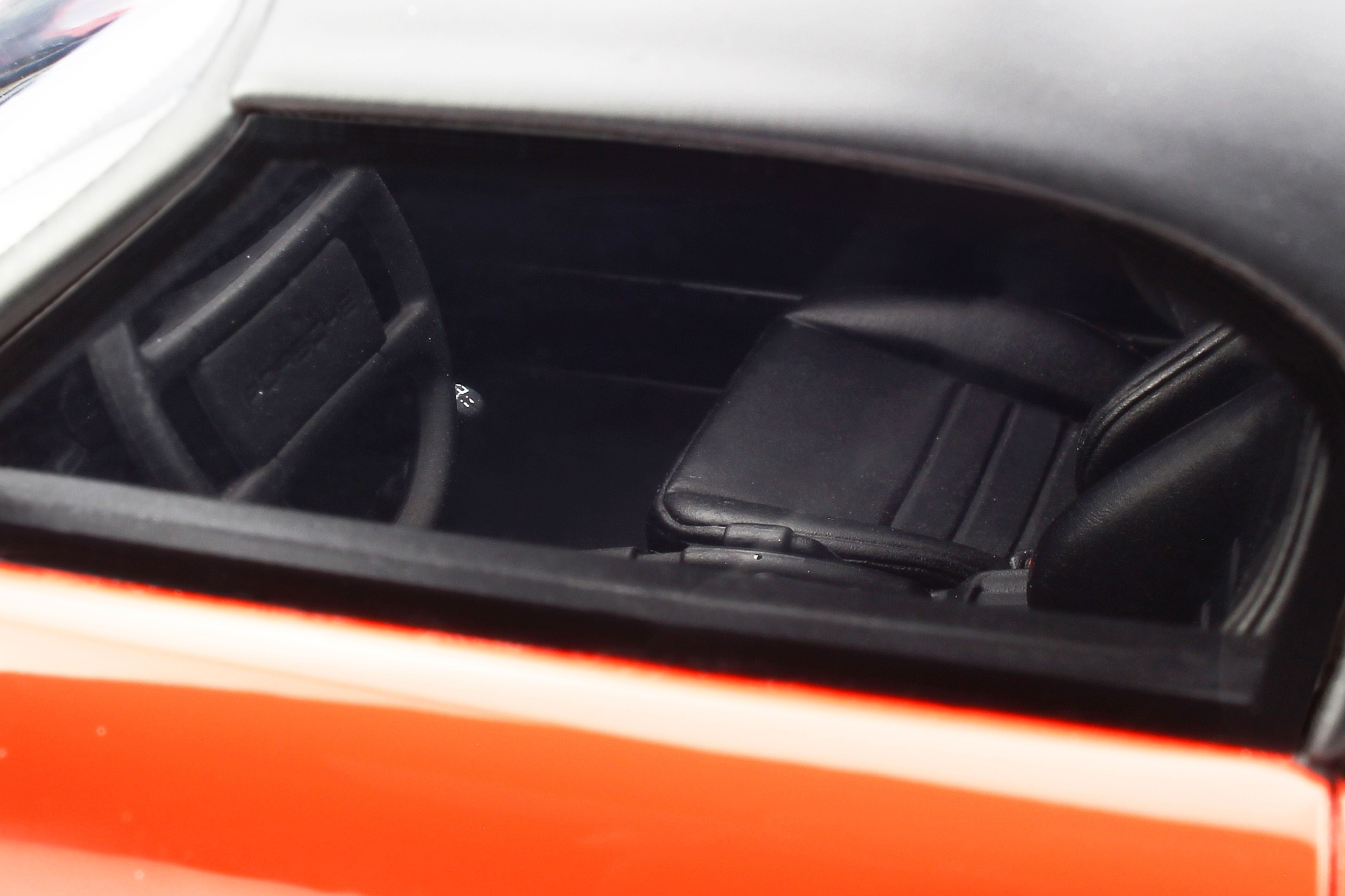 GT Spirit 1/18 Porsche 911 3.2 Speedster Red GT130