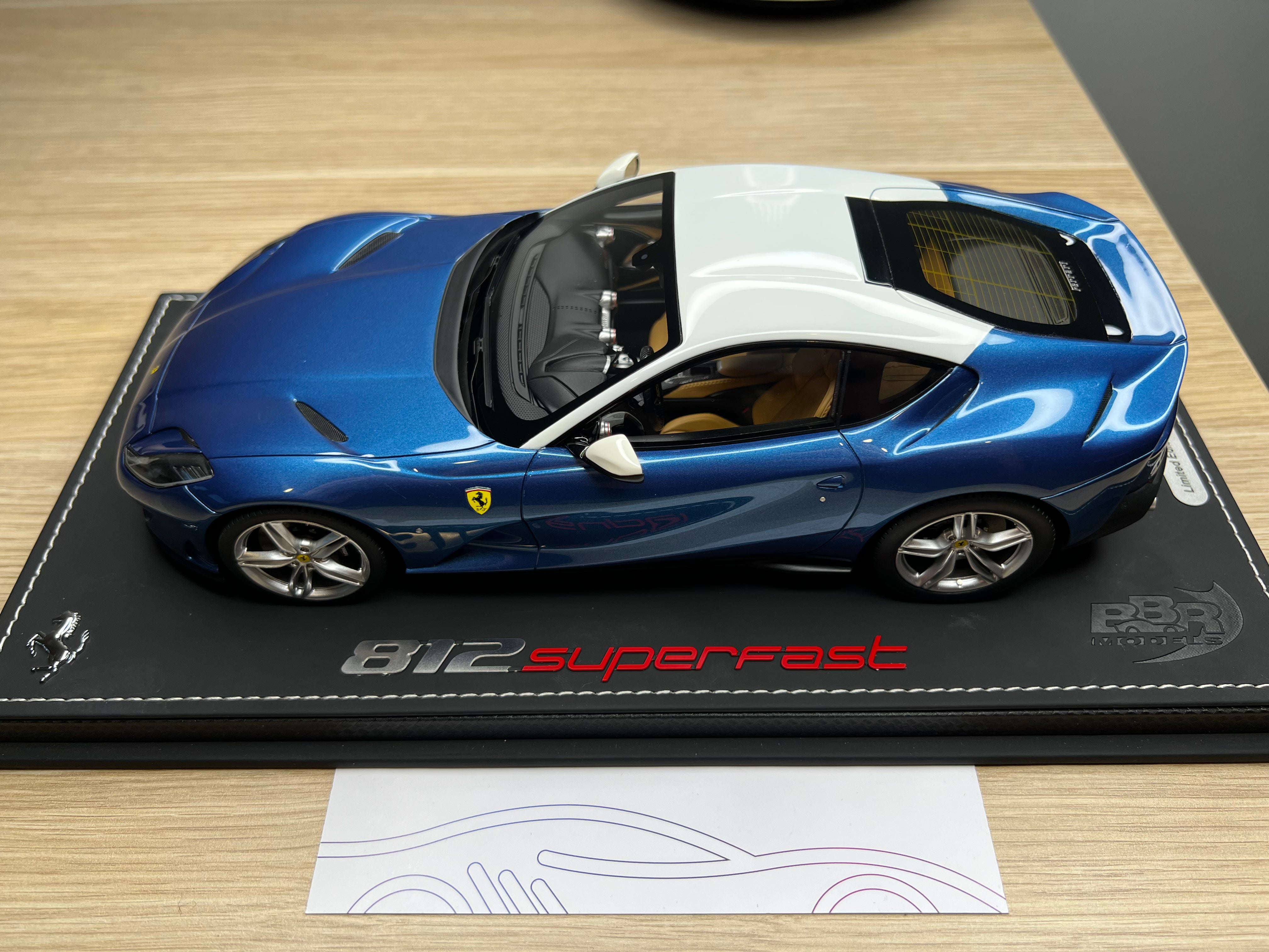Ferrari 812 Superfast - Tailor Made - 1:18