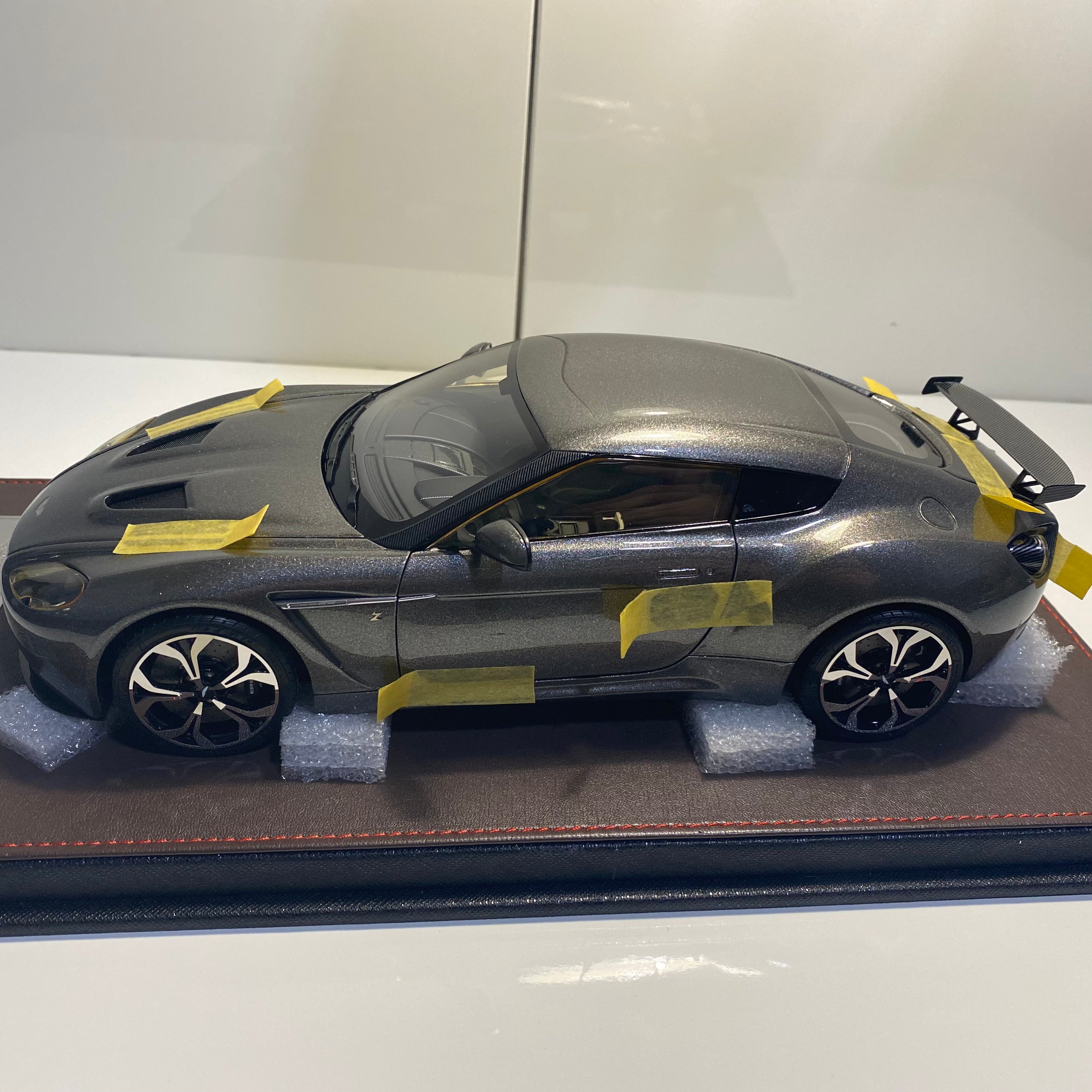 Frontiart 1:18 Aston Martin V12 Zagato Open Iron gray FA009-84