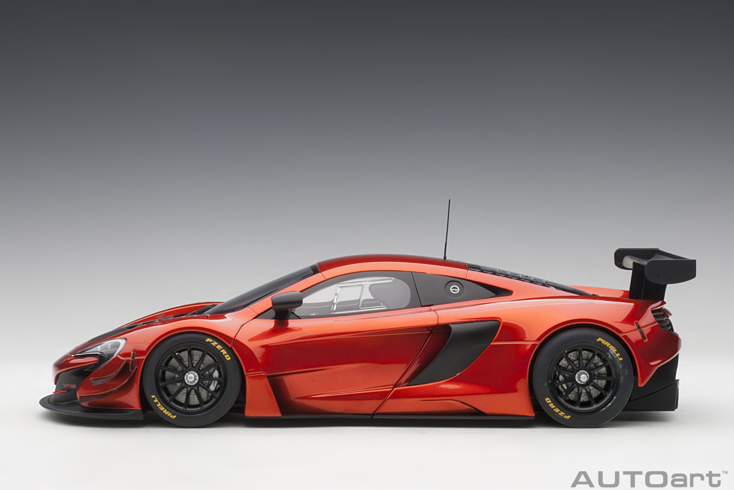 AUTOart 1:18 McLaren 650S GT3 Plain Body Version (Volcano Orange) 81642