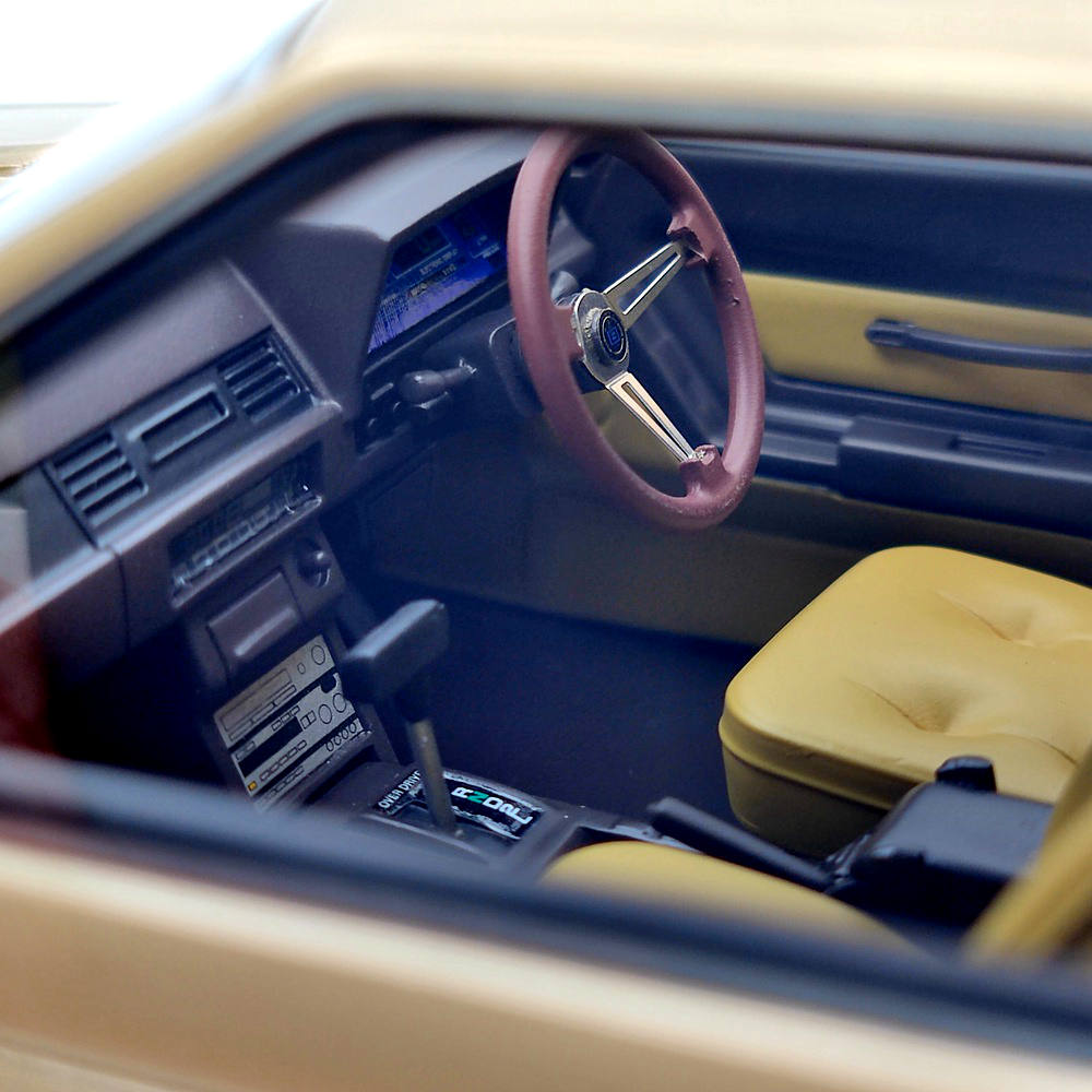 Ignition Model 1/18 Toyota Soarer 2800GT Extra Z10 Gold/Brown IG1376 Resin Toy Car Model Gift